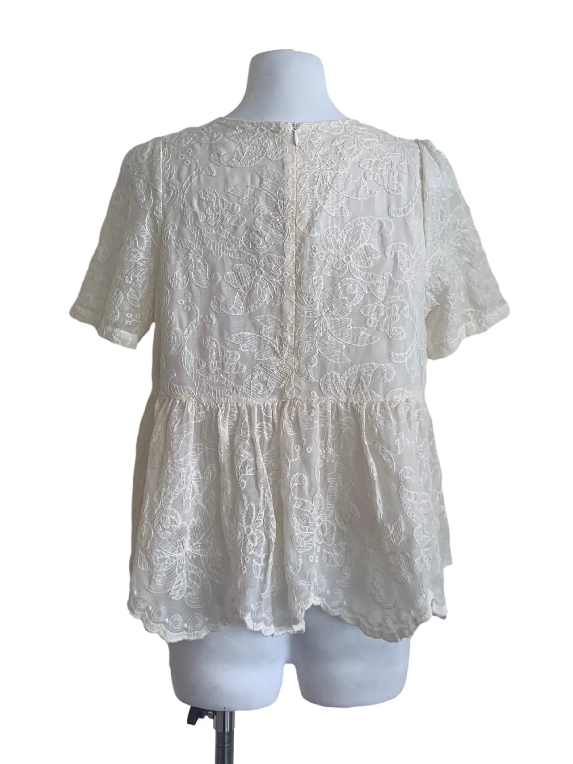 Alabaster White Flower Pattern Top - Image 2