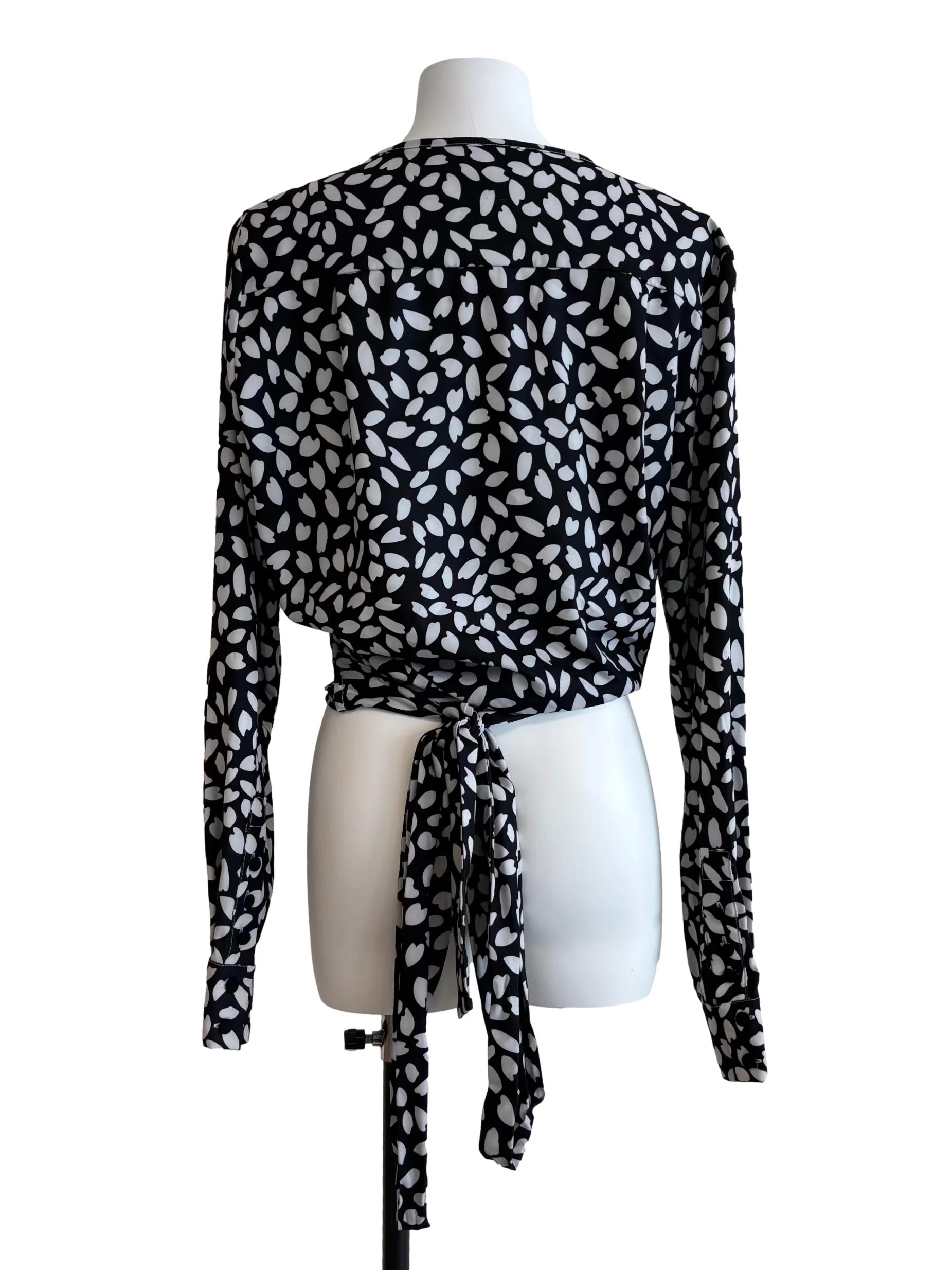 Alexa Wrap In Black And White Print CSN - Image 3