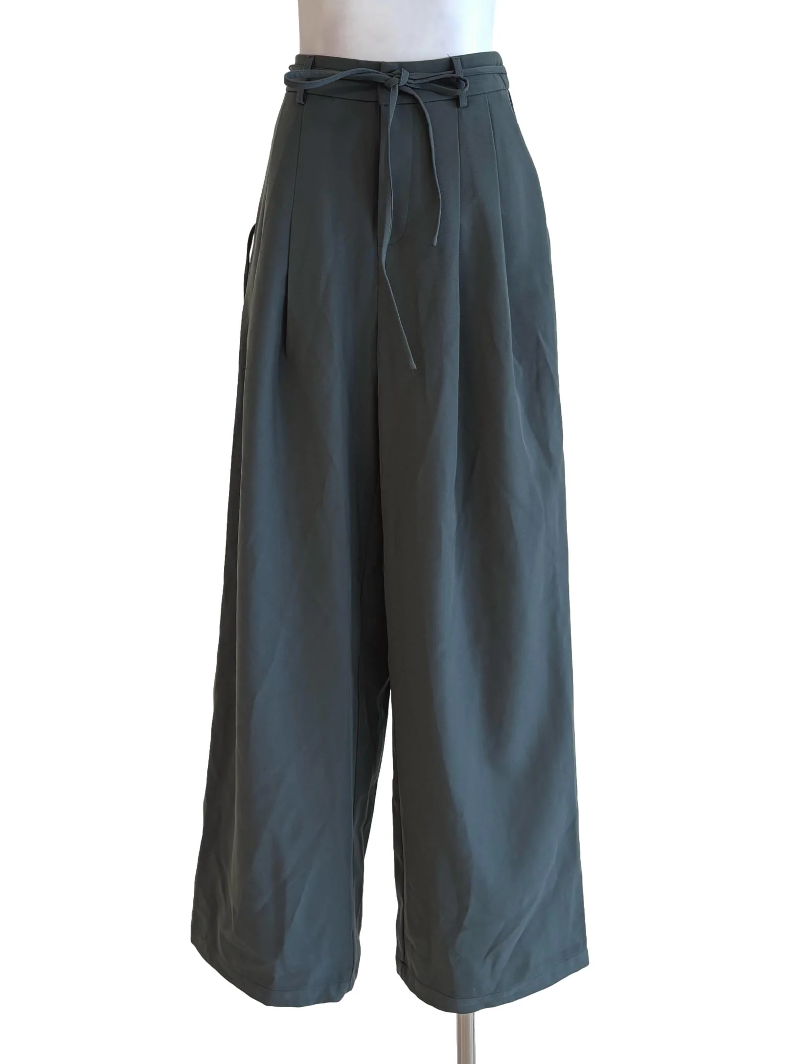 Basil Green Wide Leg Pleated Pants TTR