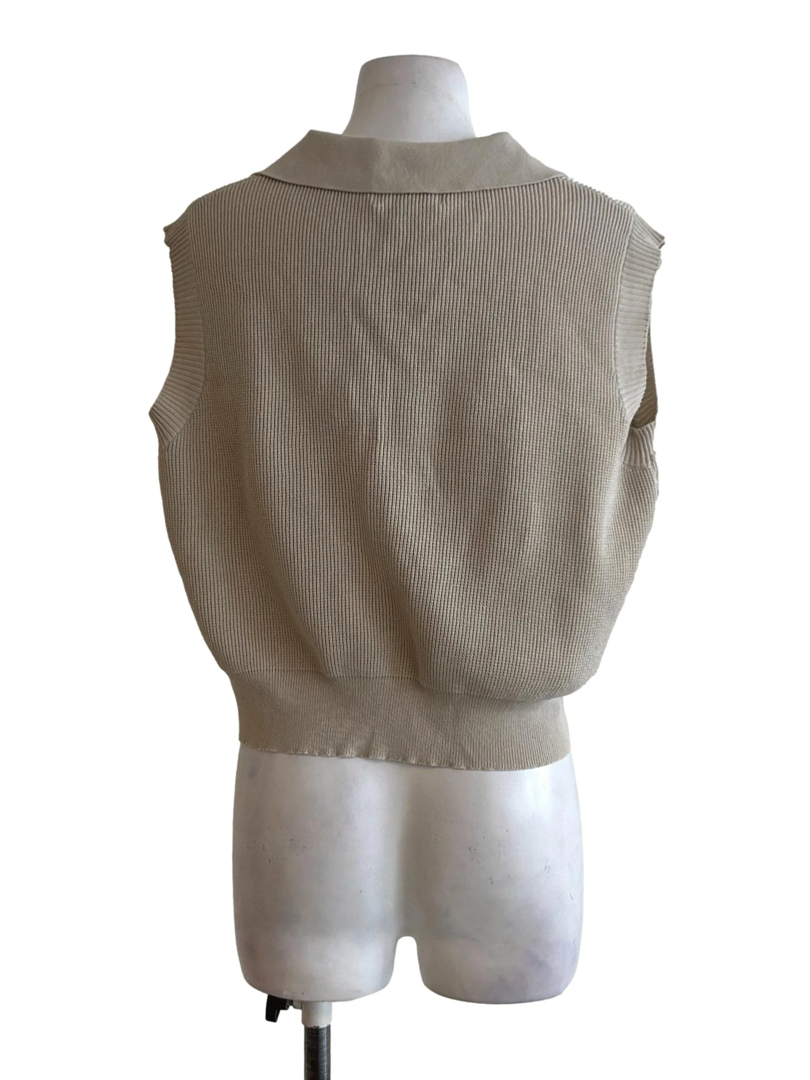 Beige Collar Knit Sleeveless Top - Image 2