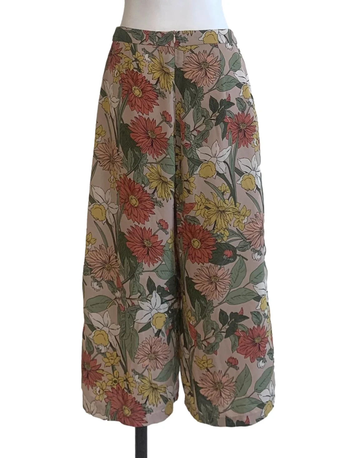 Beige Floral Pants TCL - Image 2