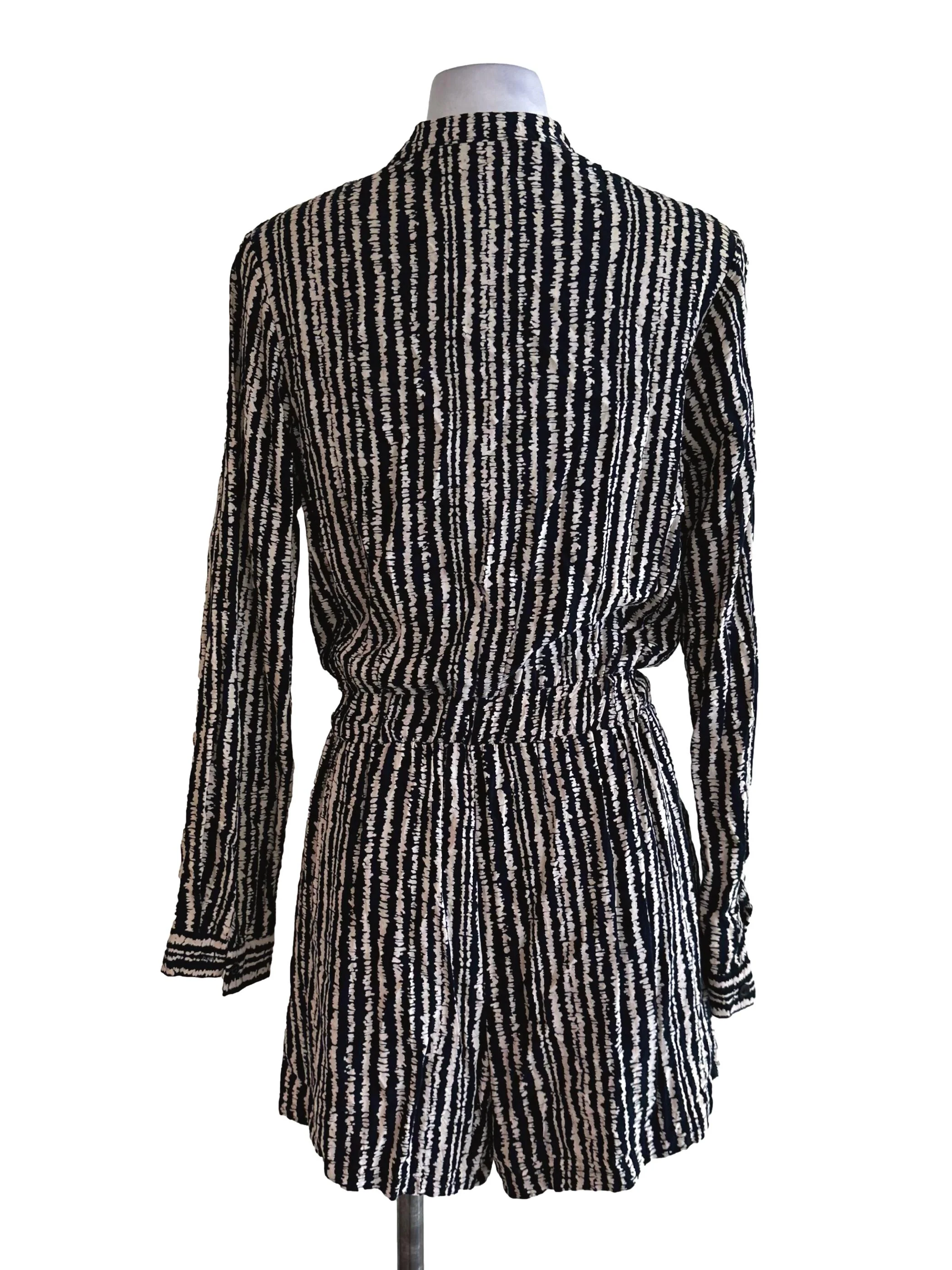 Black Beige Pattern Long Sleeve Rompers - Image 2