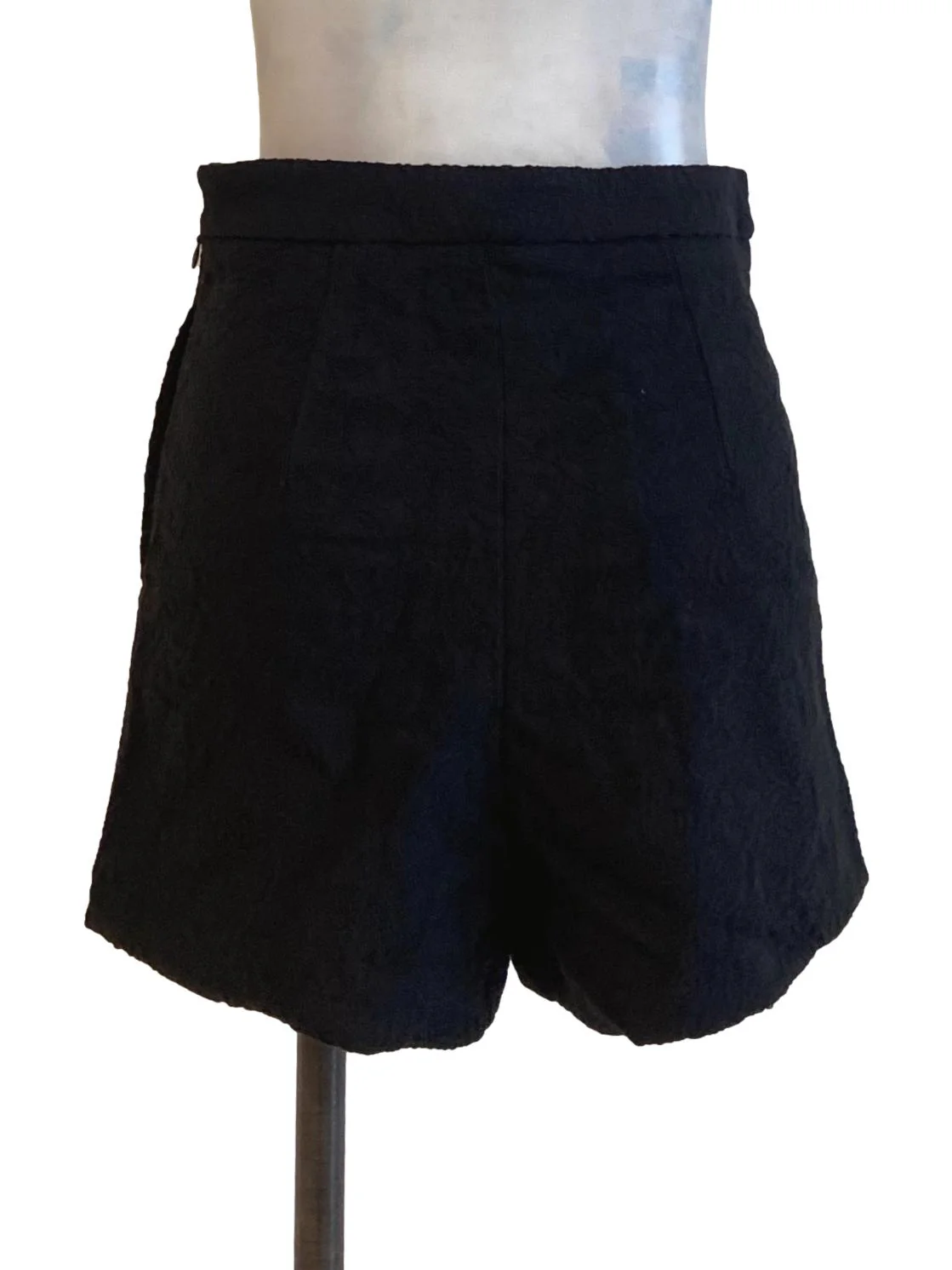 Black Floral Texture Short Pants - Image 2