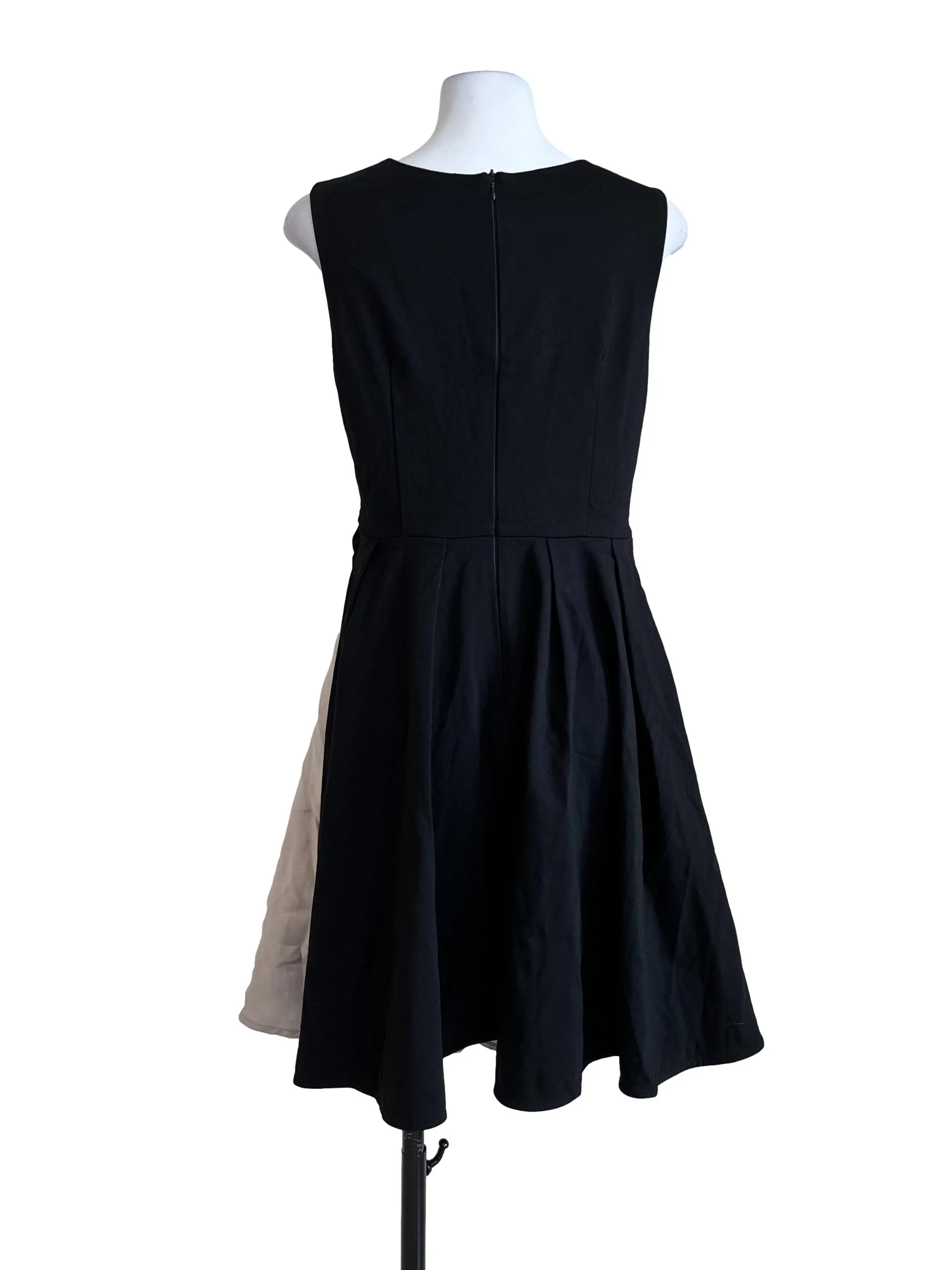 Black Plain Back Zip Dress - Image 2