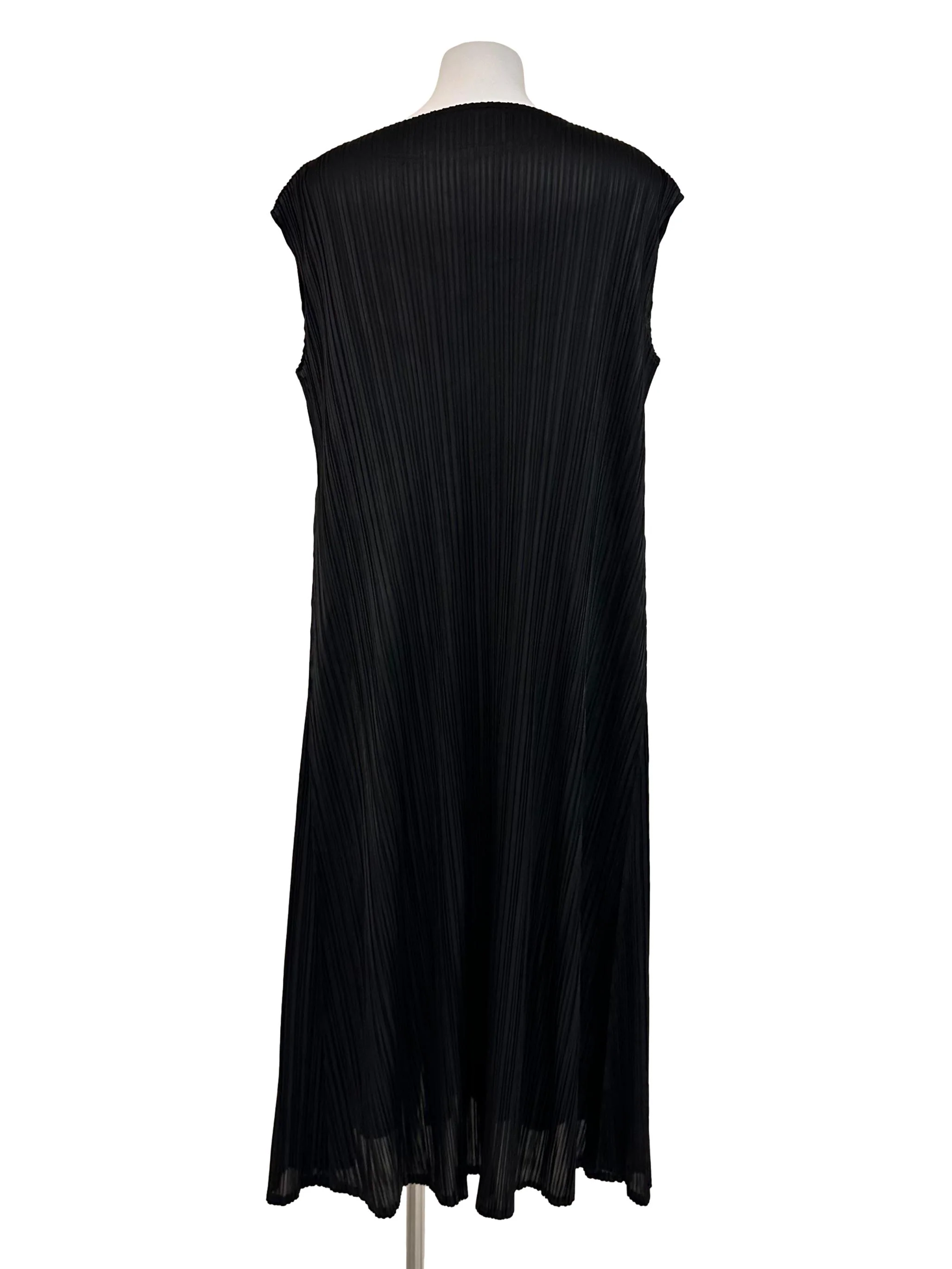 Black Pleated Sleeveless Dress - Image 2