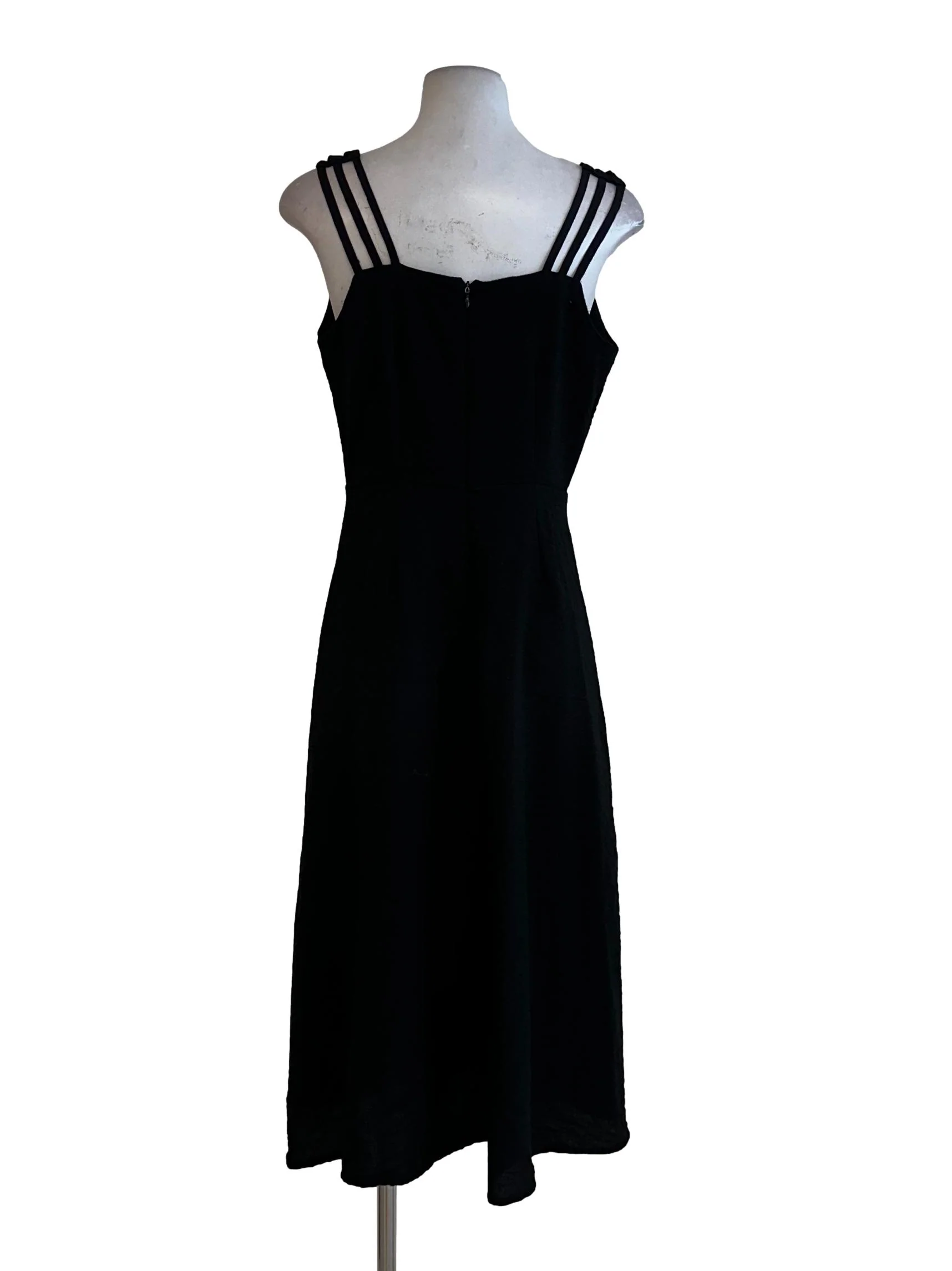 Black Sleeveless Plain Dress - Image 2