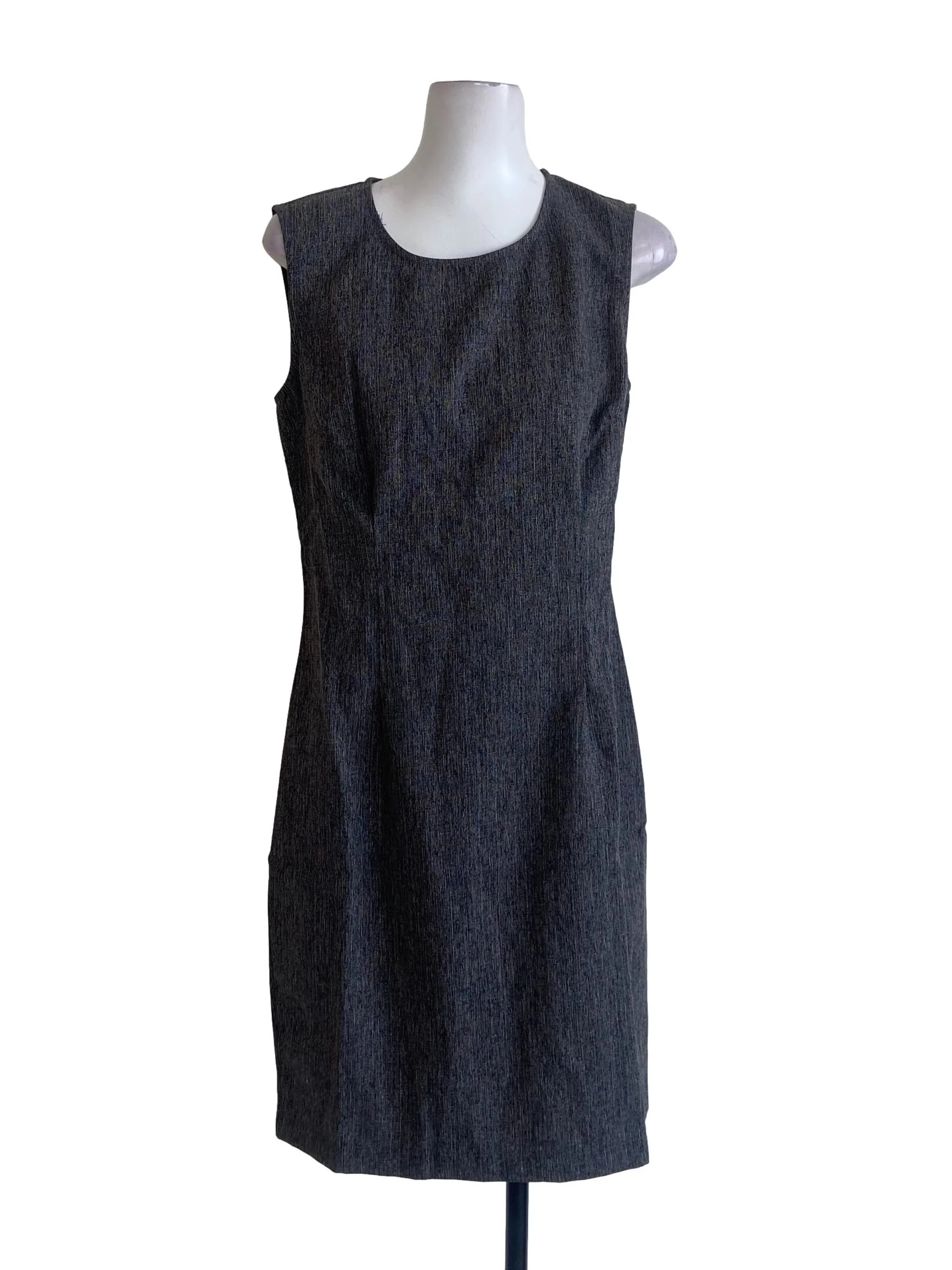 Black Sleeveless Shift Dress