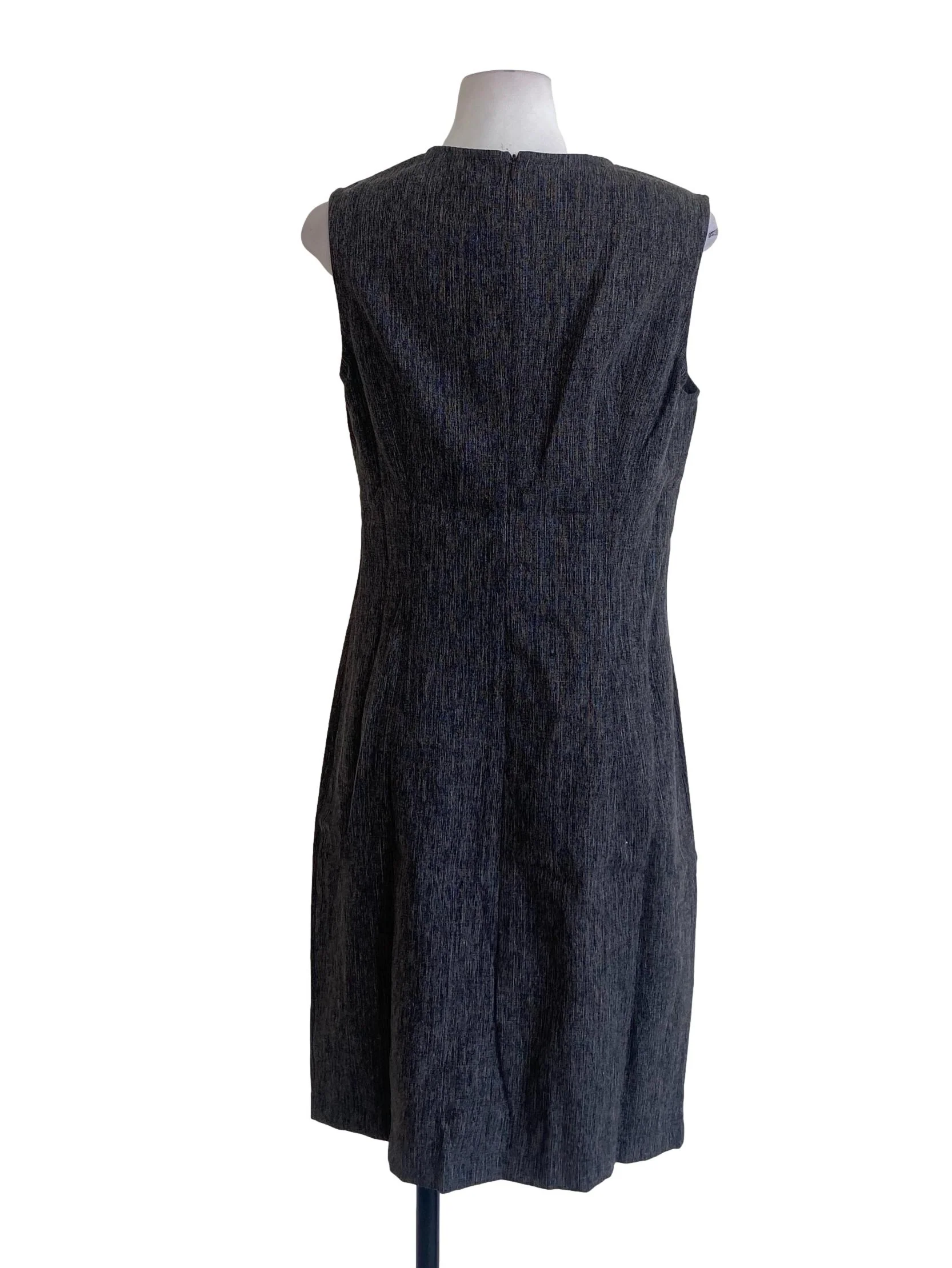 Black Sleeveless Shift Dress - Image 2