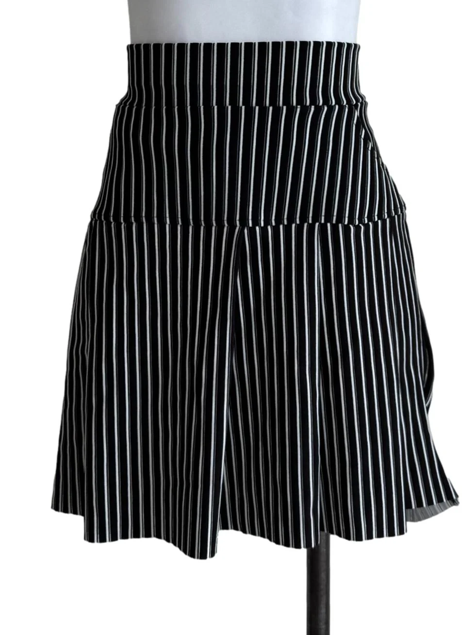 Black Stripes Mini Skirt - Image 2