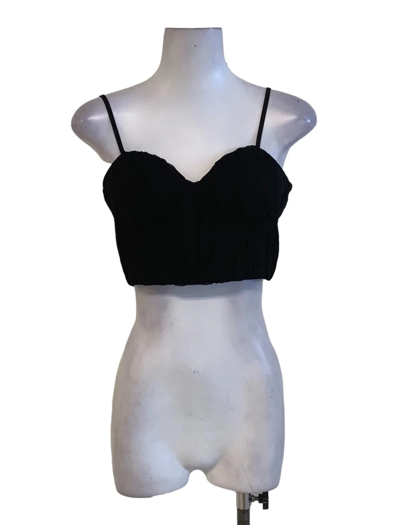 Black Sweetheart Neckline Cropped Top