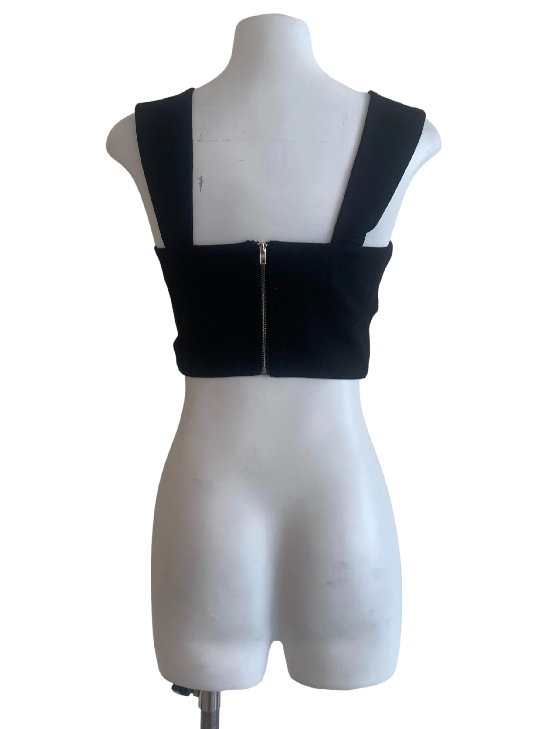 Black Cropped Tank Top - Image 2