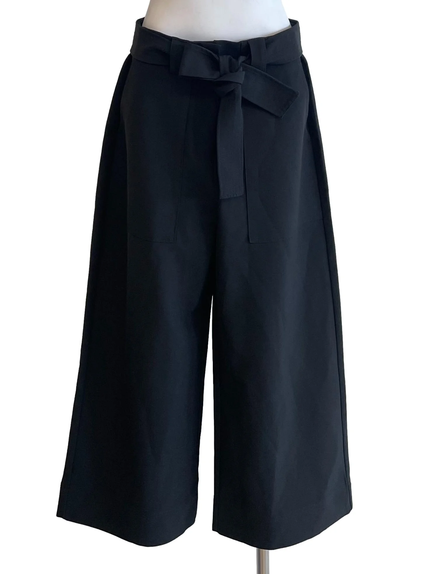 Black Tie Bow Culottes