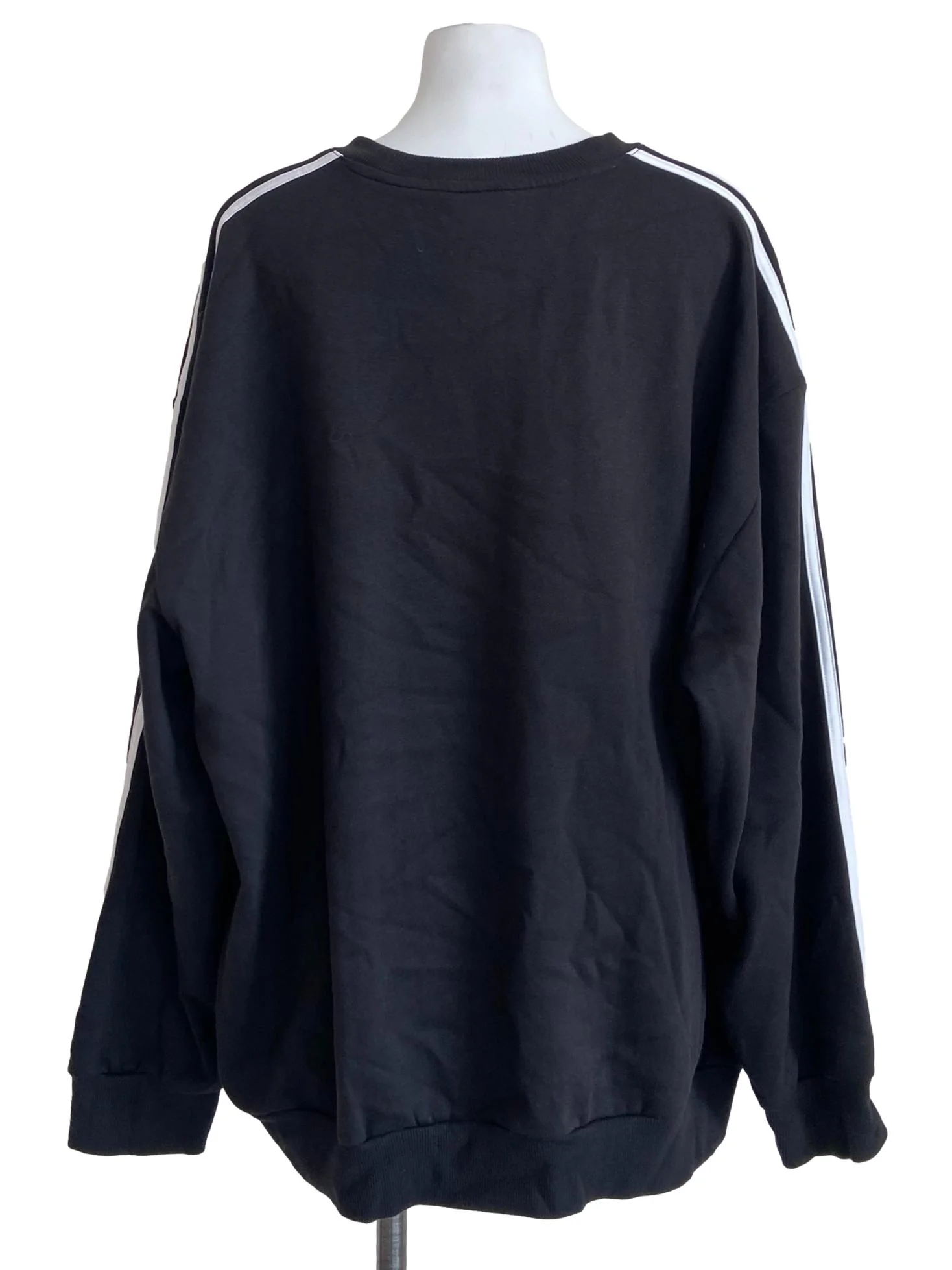 Black & White Graphic Jumper - Image 2