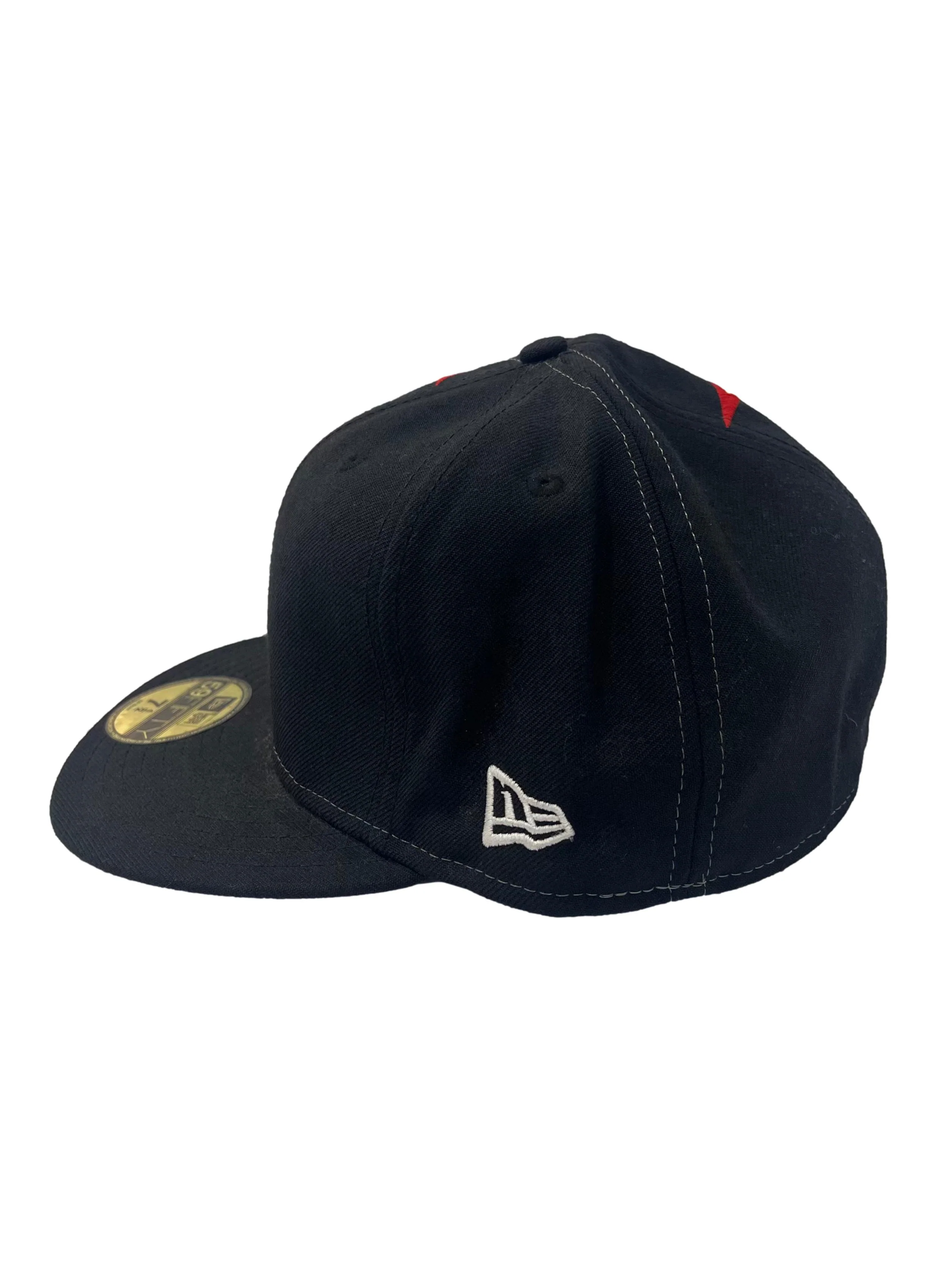 Black With Bomb Graphic Embroidery Snapback Cap - Image 4