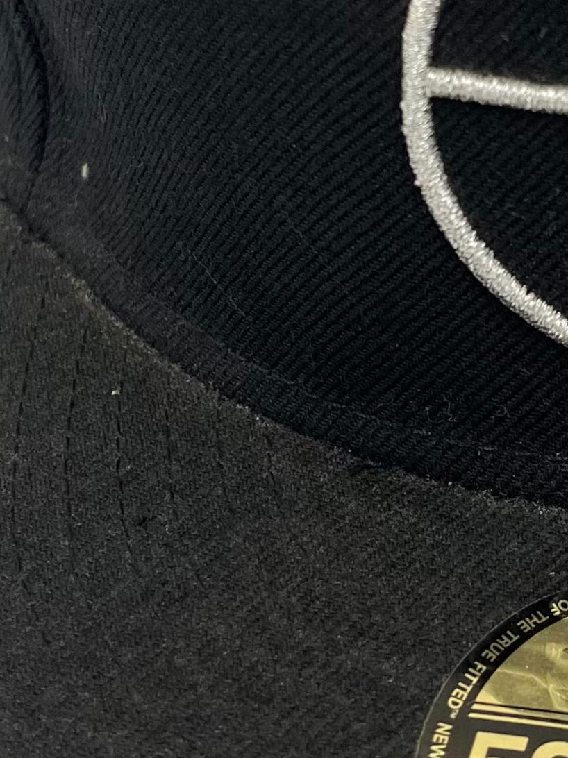 Black With Silver And Red Embroidery Snapback Cap - Image 3