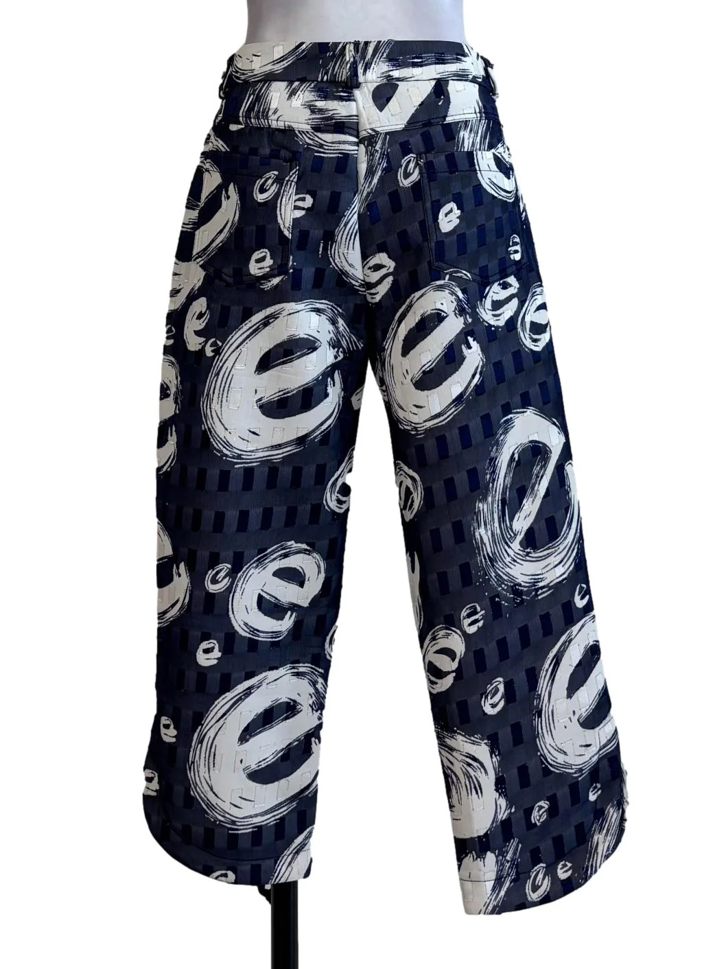 Blue Printed Capri Pants - Image 2