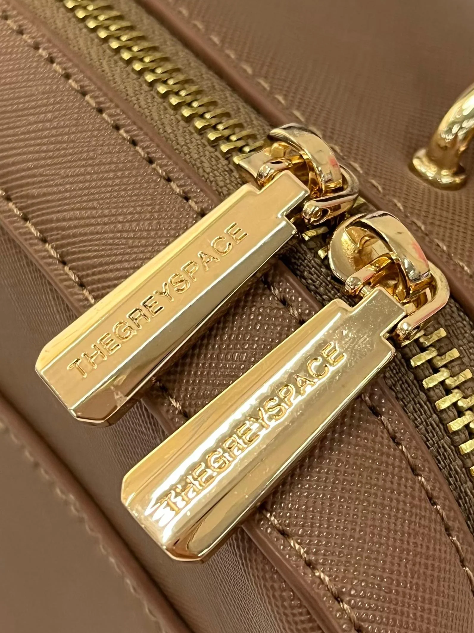 Brown Boxy Top Handle Bag With Detachable Crossbody Strap - Image 8