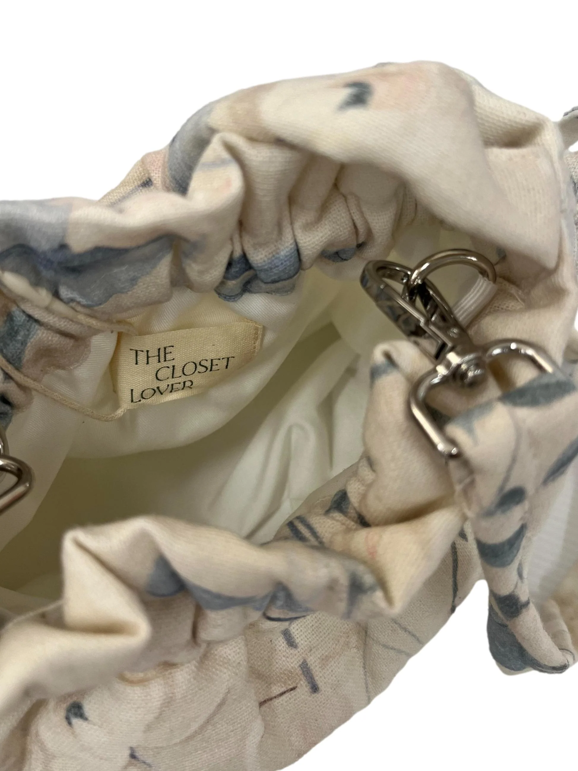Cream Lotus In Bloom Puffy Bag - Image 3