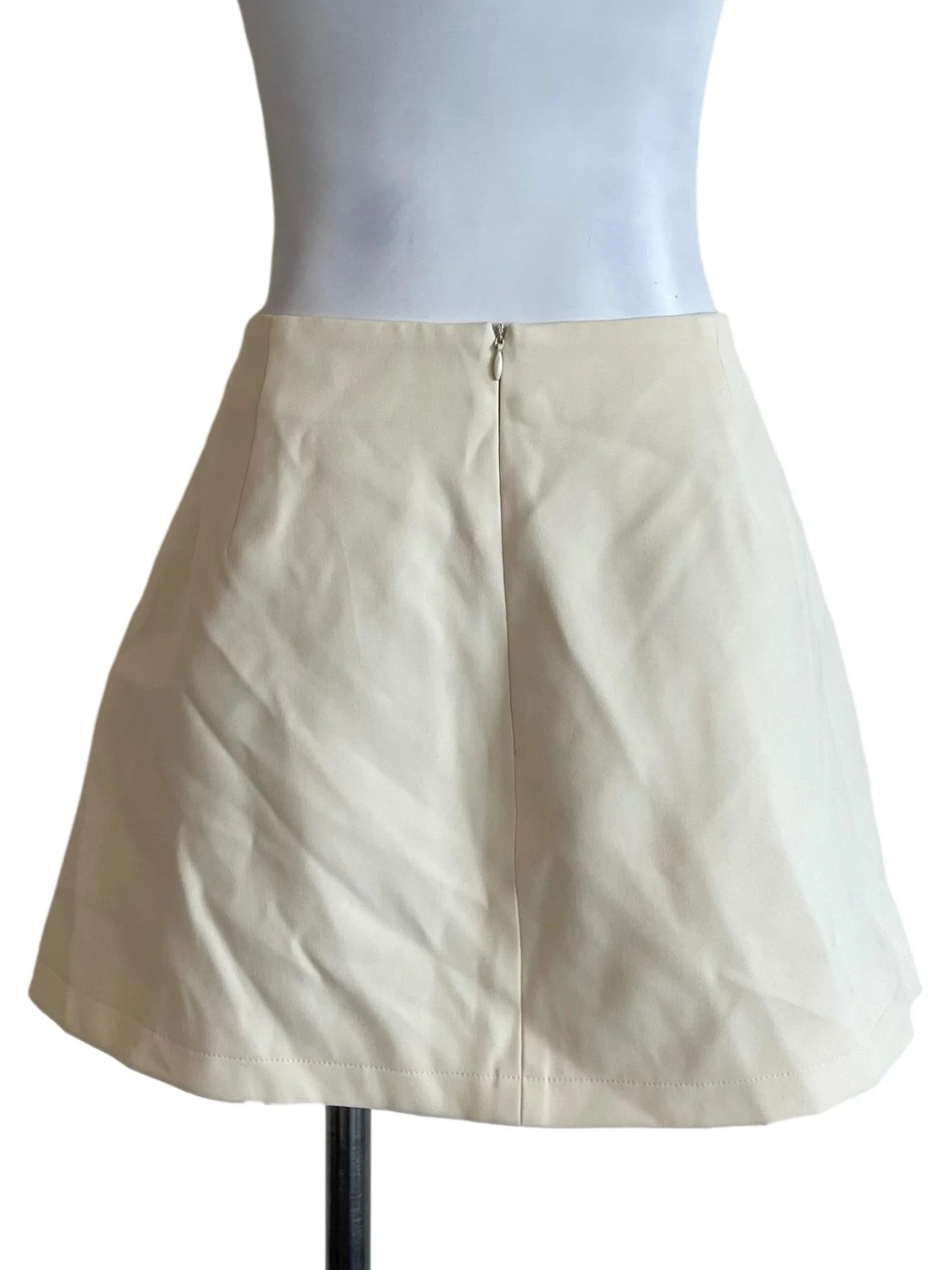 Cream Overlay Mini Skirt - Image 2