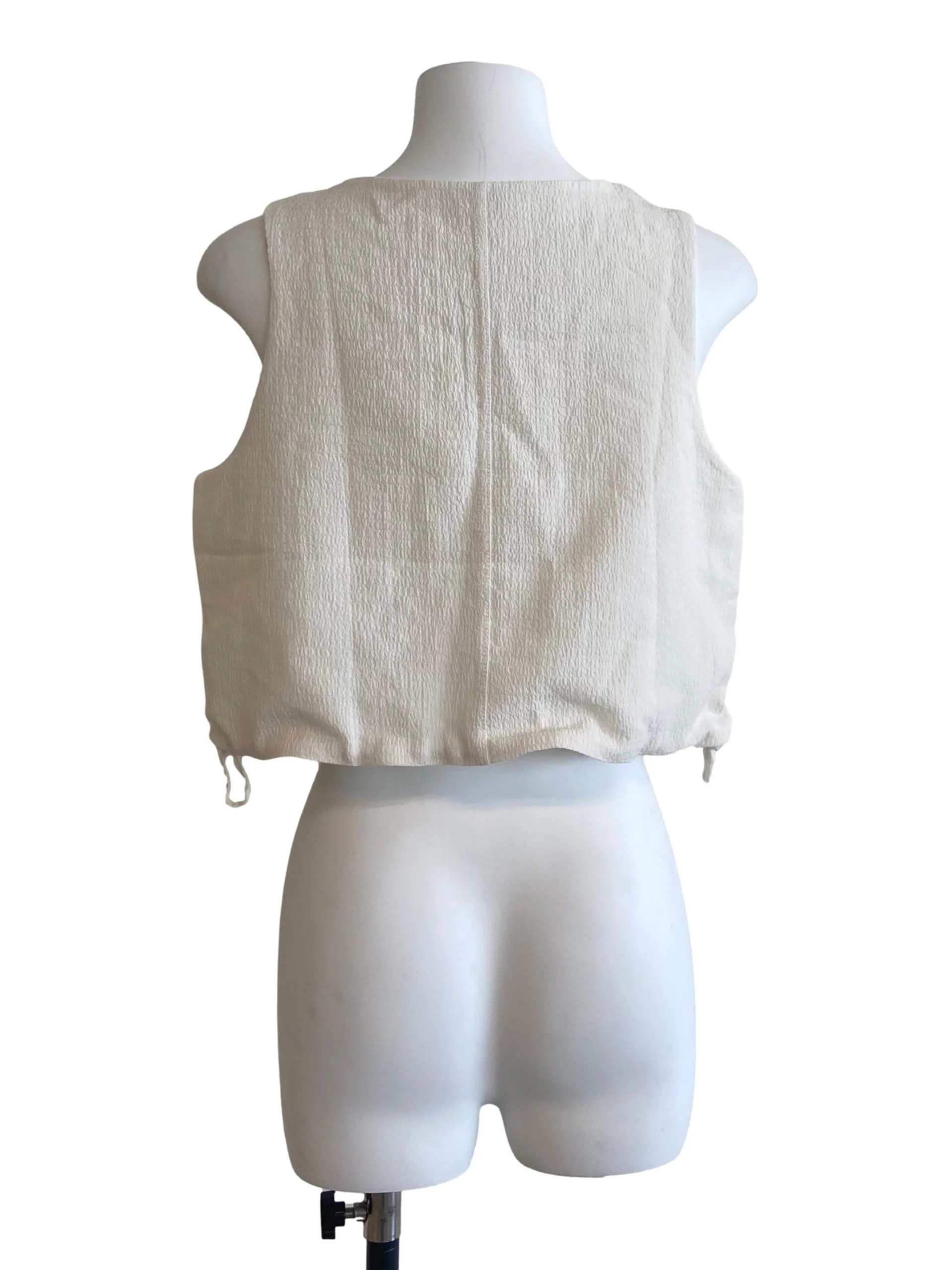 Cream Sleeveless Button Down Crop Top - Image 2
