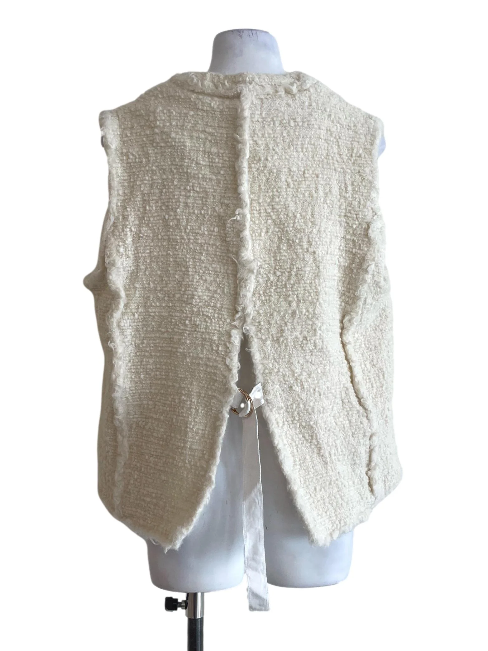 Cream White Tweed Sleeveless Jacket - Image 2