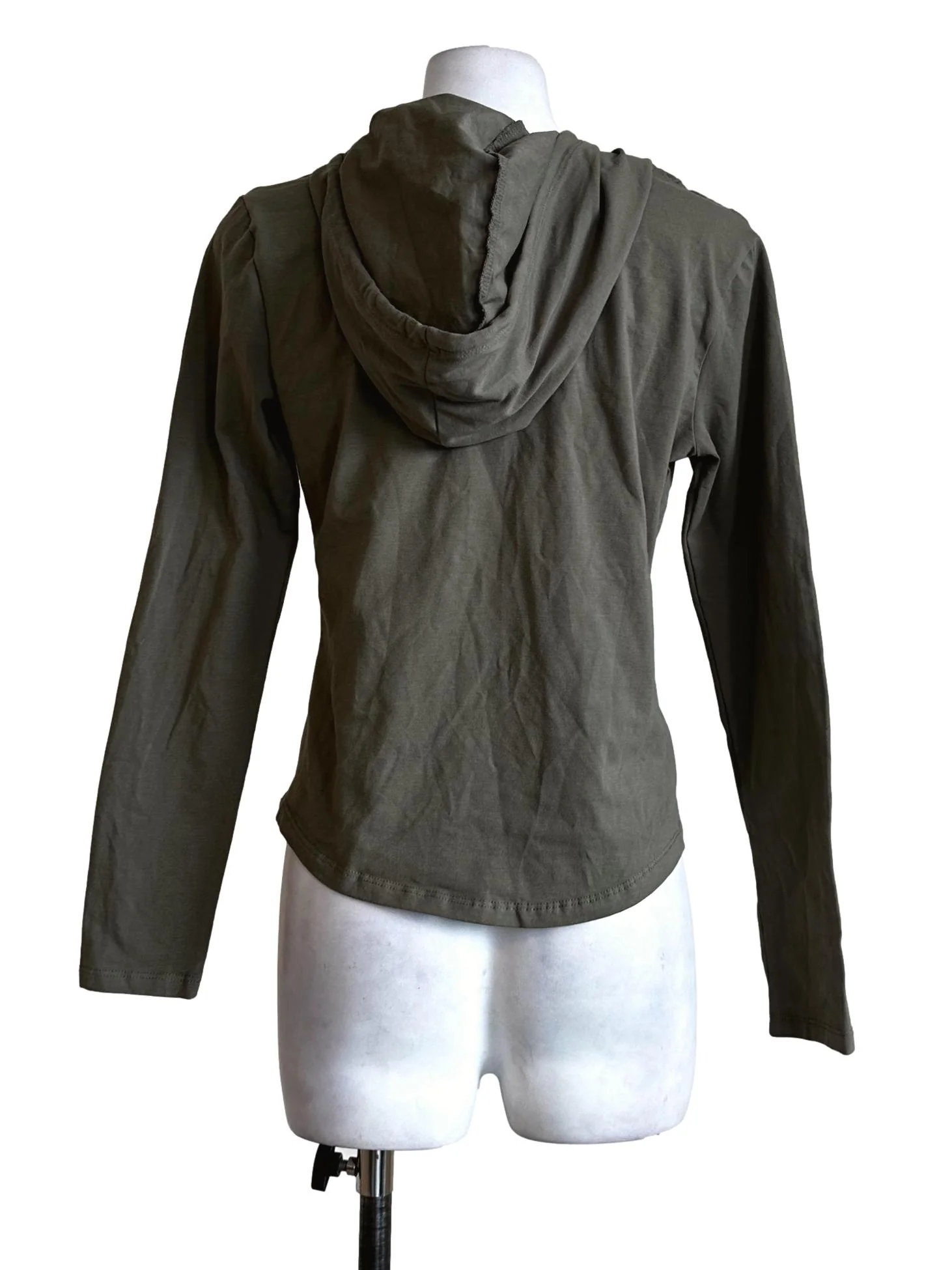 Crocodile Plain Hoodies - Image 2