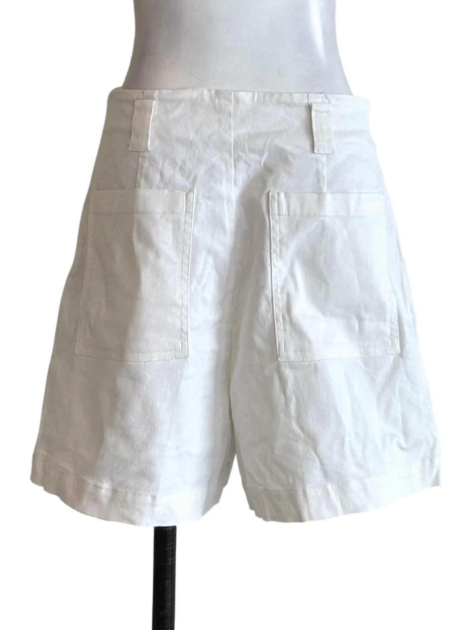 Daisy White A-Line Shorts LB - Image 2
