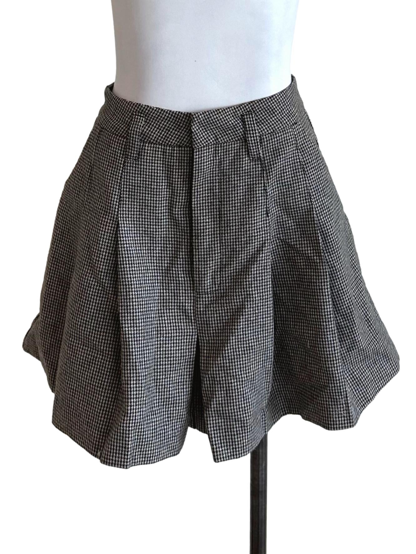Dark Brown Nailhead Pattern Box Pleated Skorts