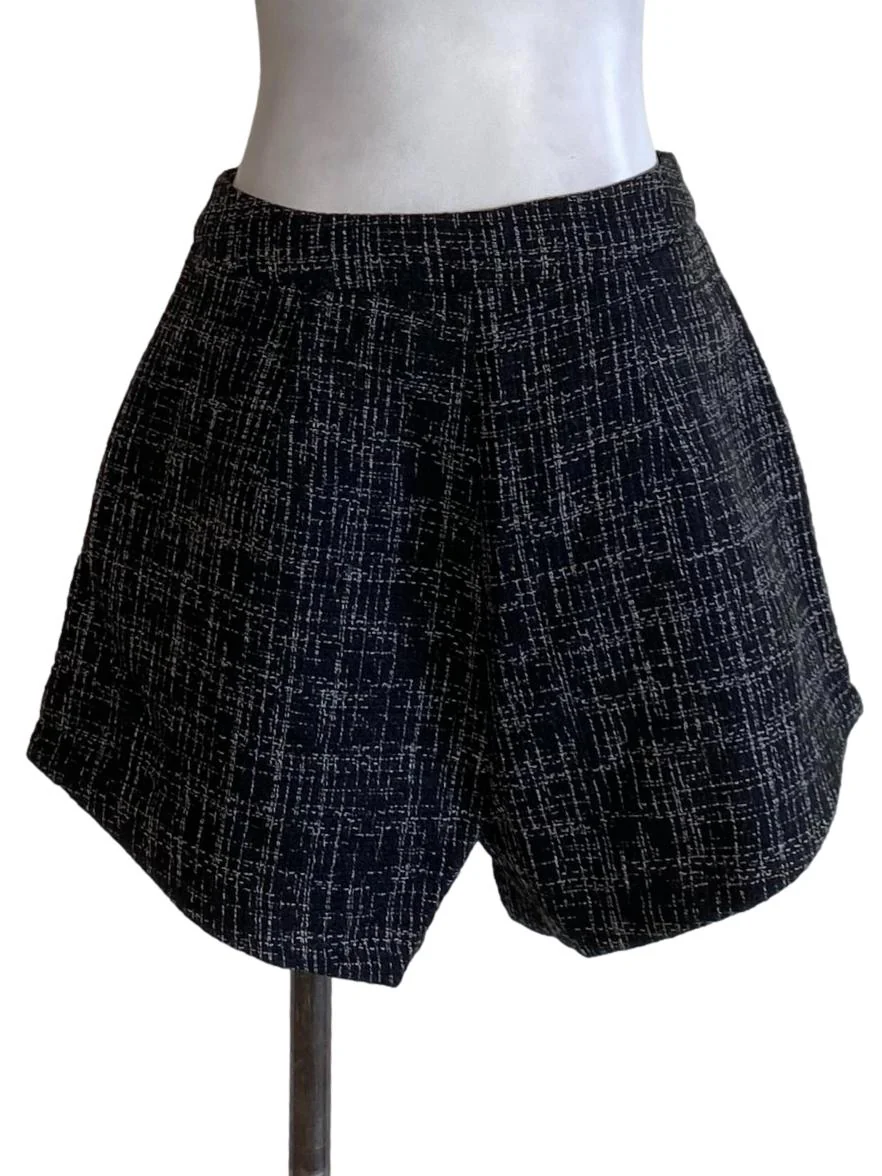 Deep Black Boucle Buttoned Waist Shorts - Image 2