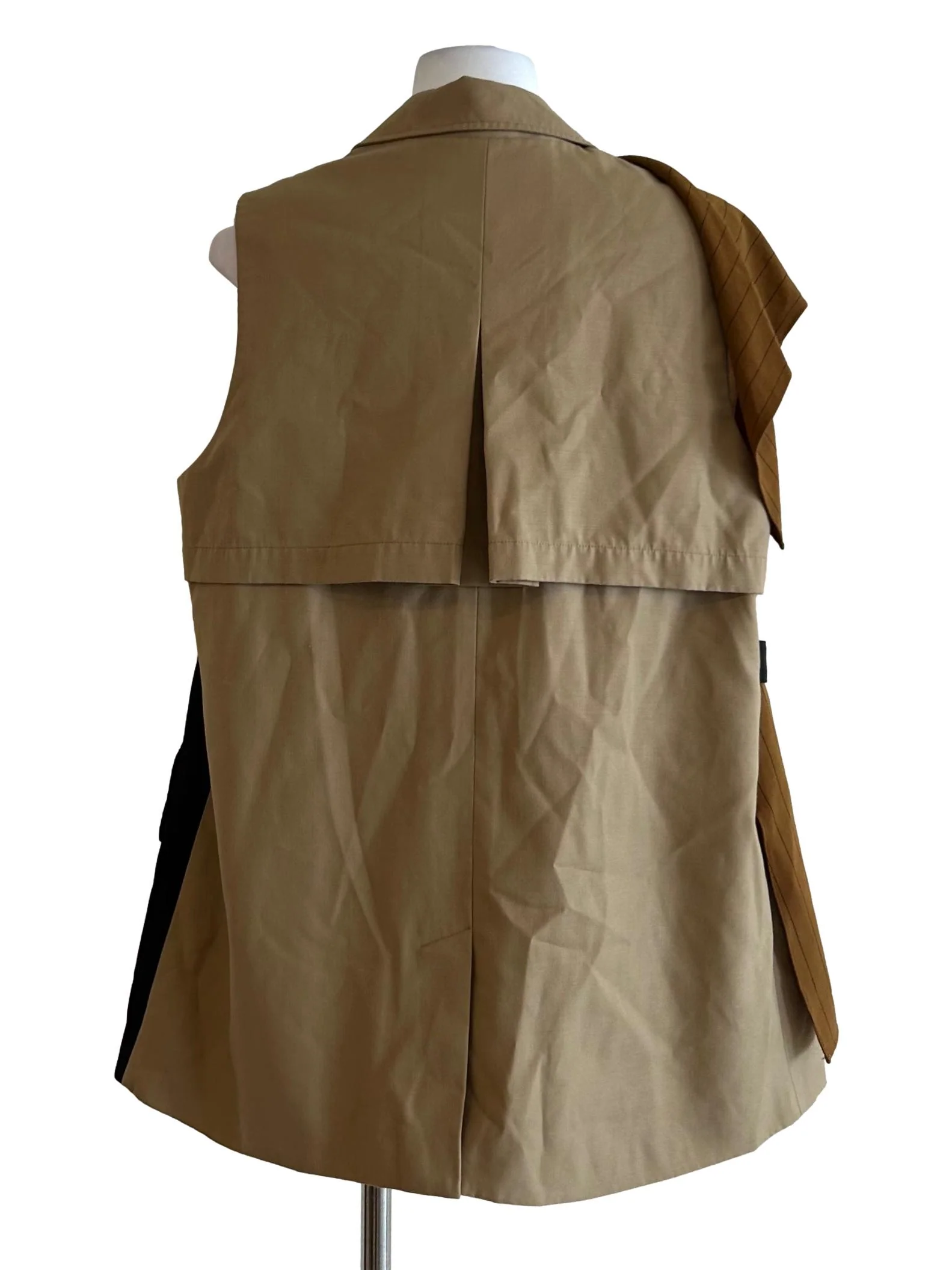 Drape Combo Gillet In Khaki & Black CSN - Image 2