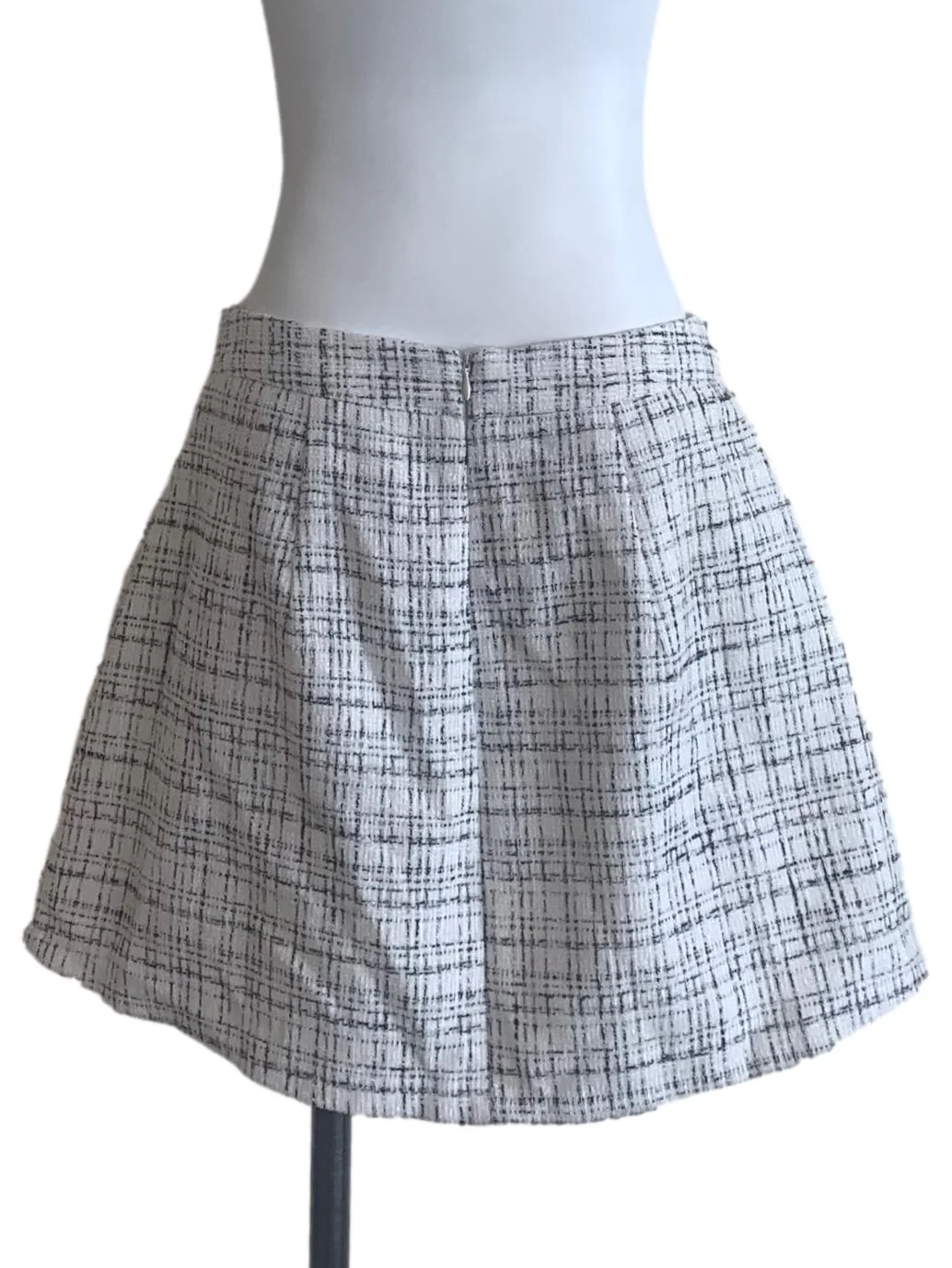 Frost White Pattern Tweed Skirt - Image 2