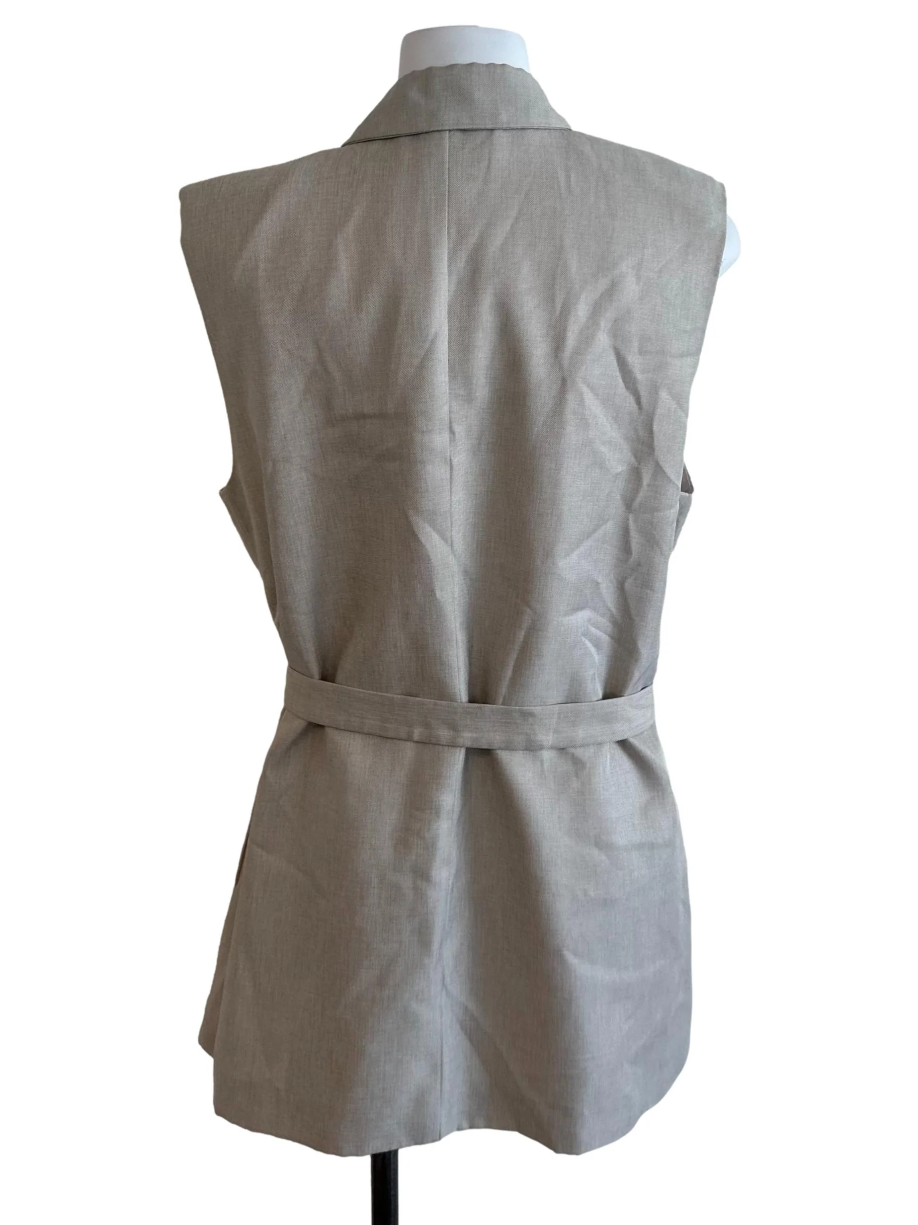 Hazel Beige Collared Sleeveless Long Blazer - Image 2