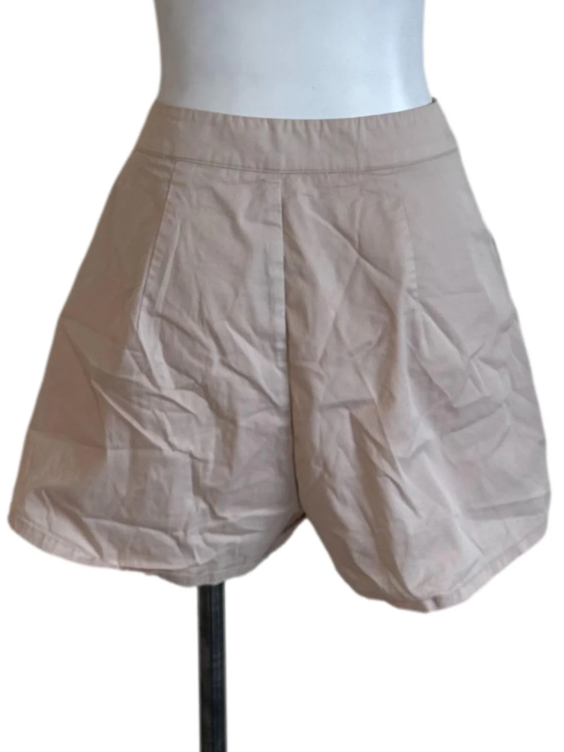 Light Beige Button Casual Shorts - Image 2