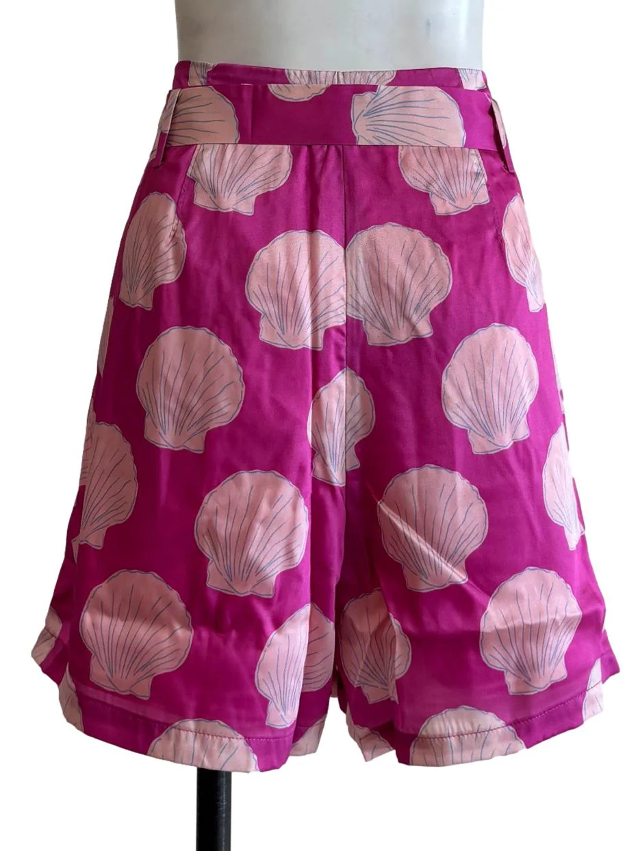 Magenta Pink Seashell Print Shorts - Image 2