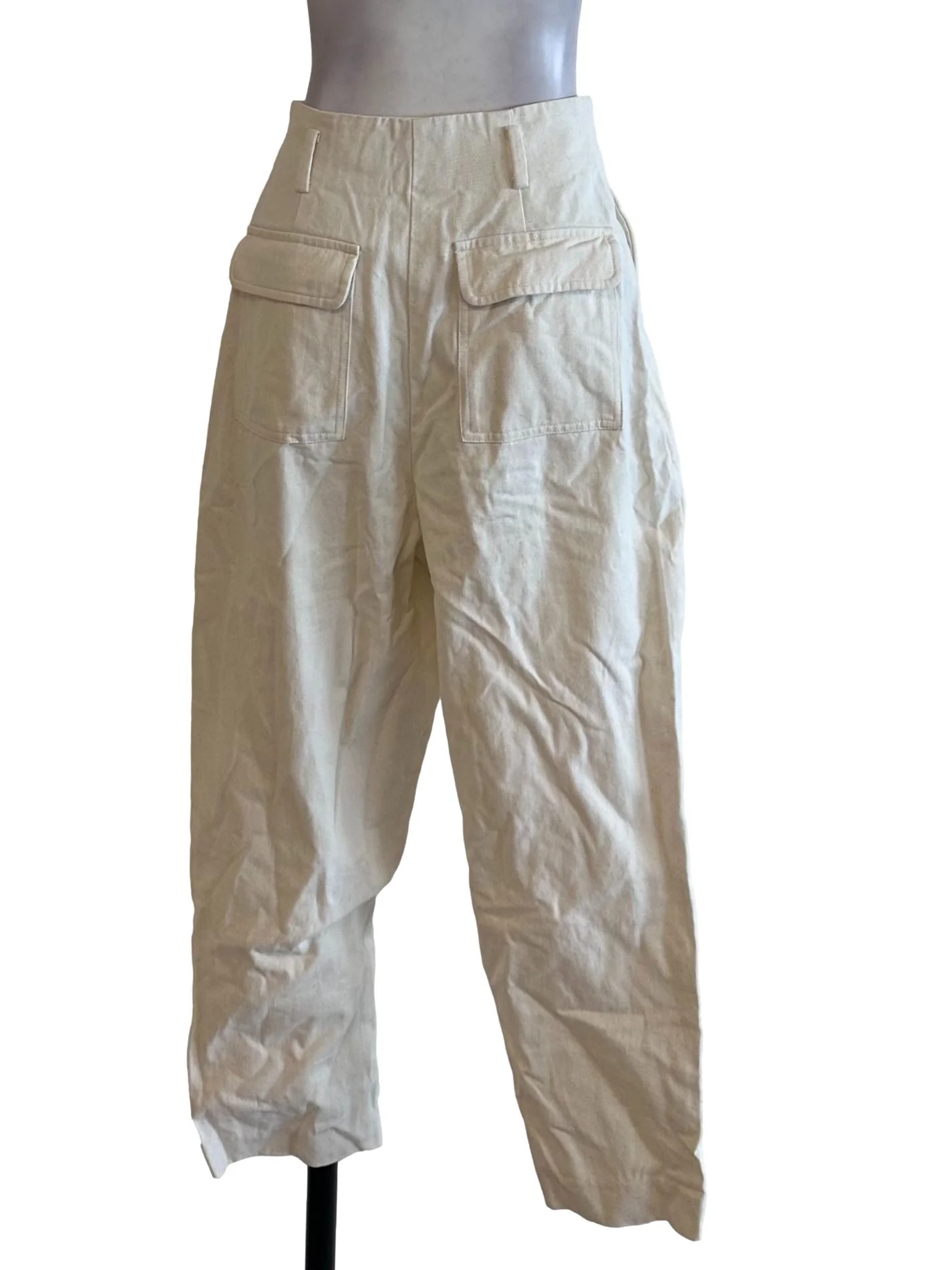 Off White Bermuda Pants - Image 2