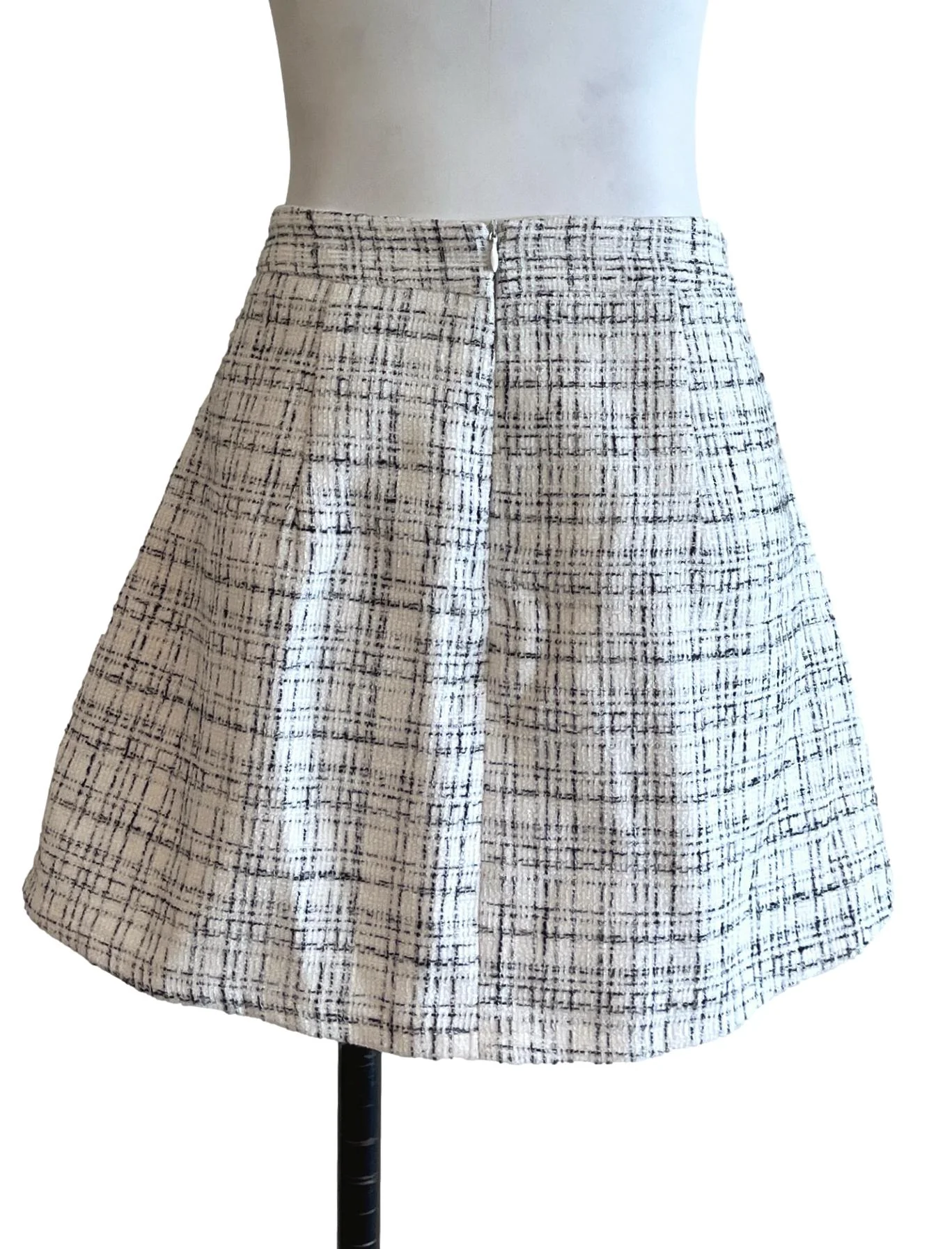 Off-White Tweed Skirt - Image 2