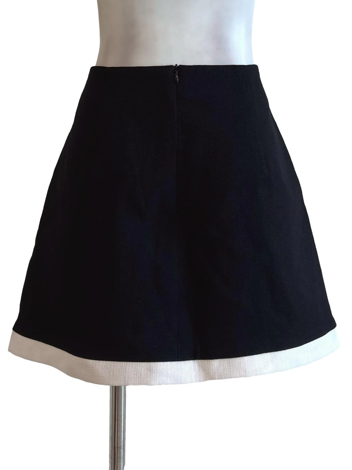 Onyx Black White Detail Mini Skirt - Image 2