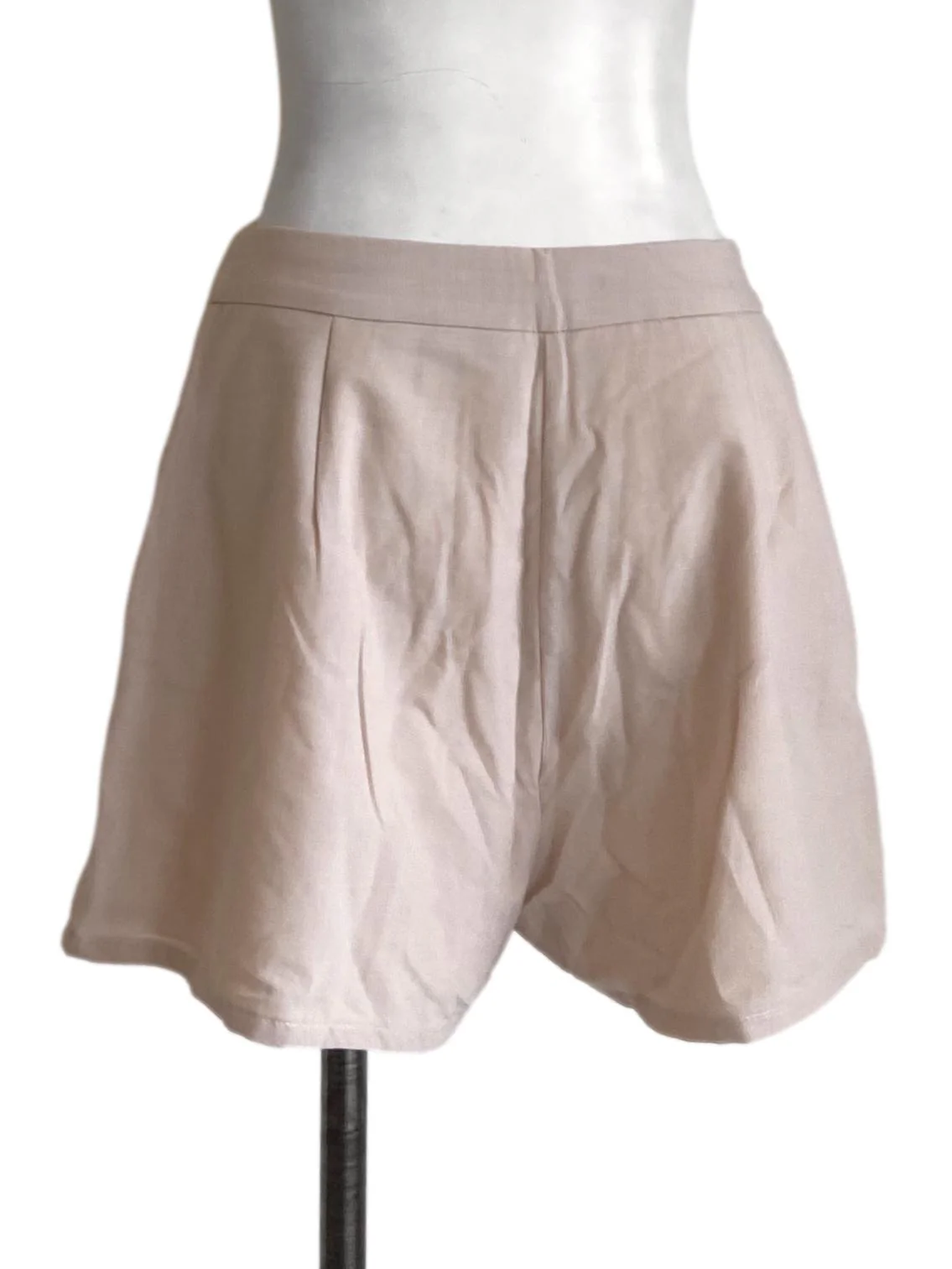 Parchment Beige Short Pants - Image 2
