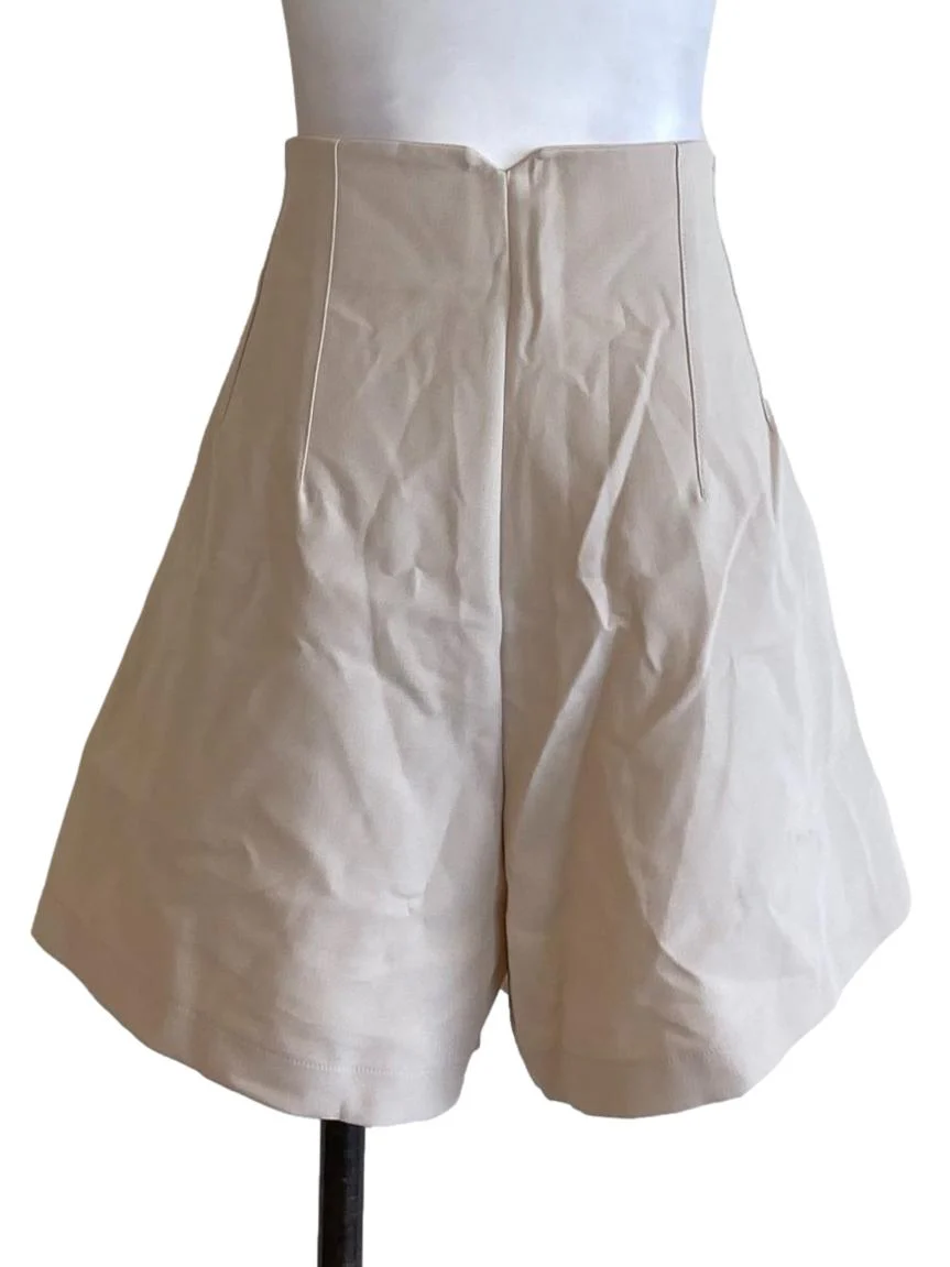 Parchment White Buttoned Waist Bermuda Shorts - Image 2