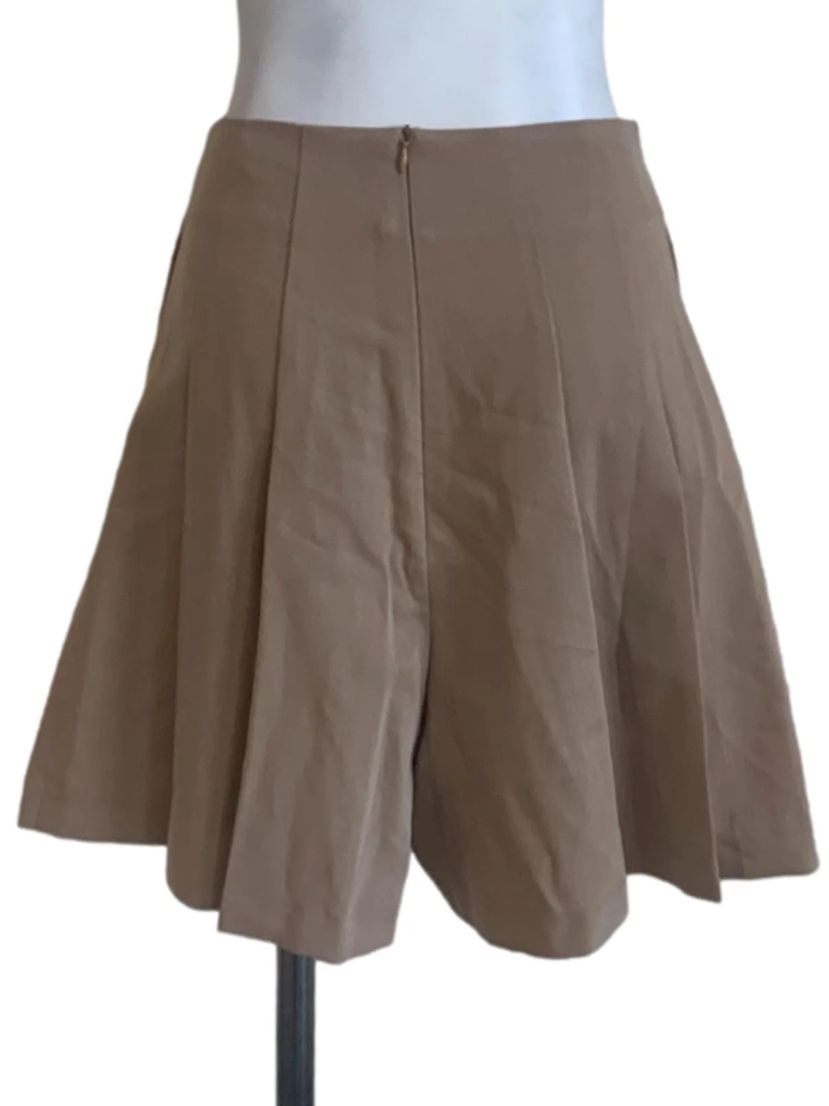 Peanut Brown Box Pleated Shorts - Image 2