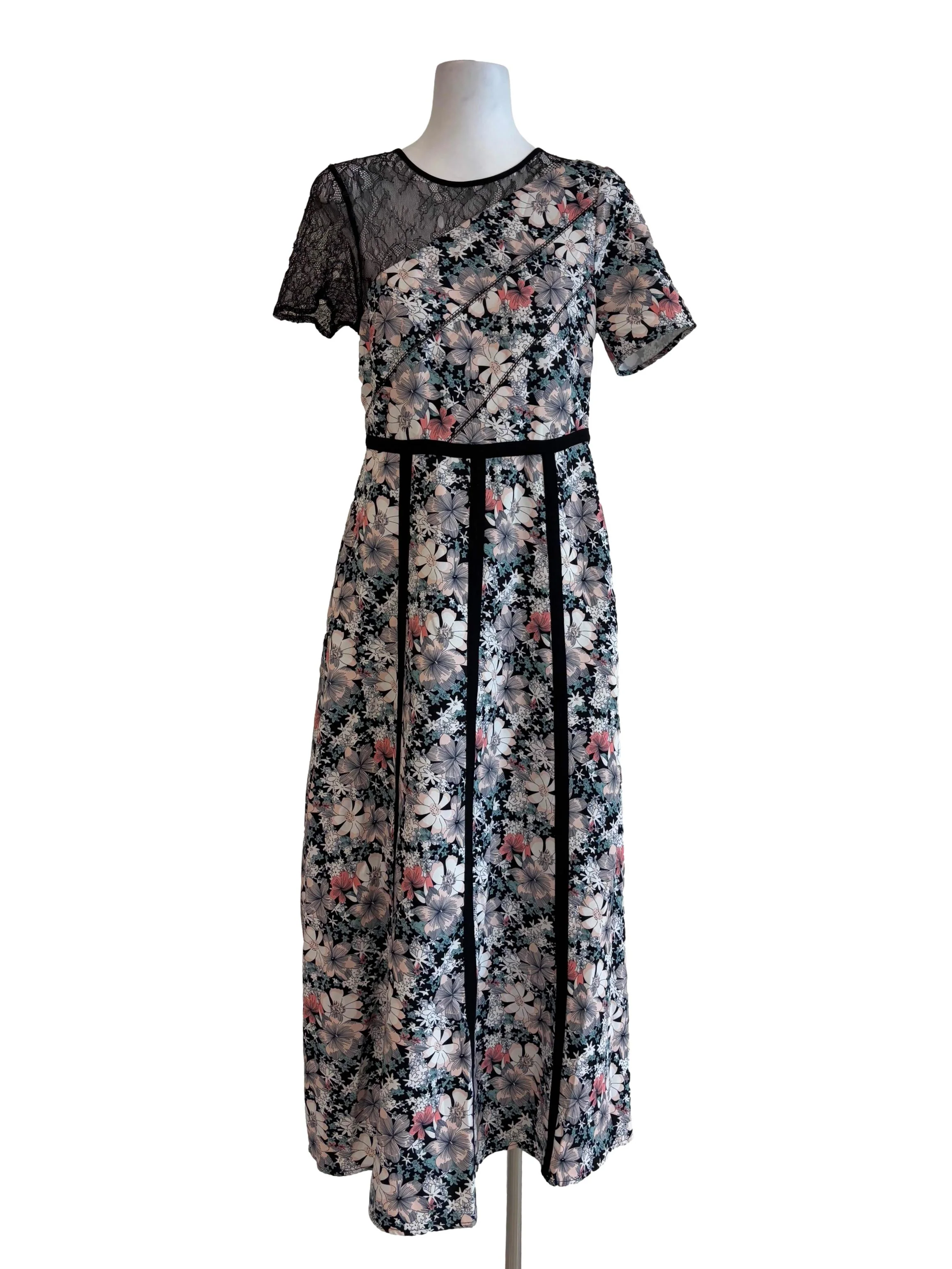 Pearl White Floral Black Lace Dress