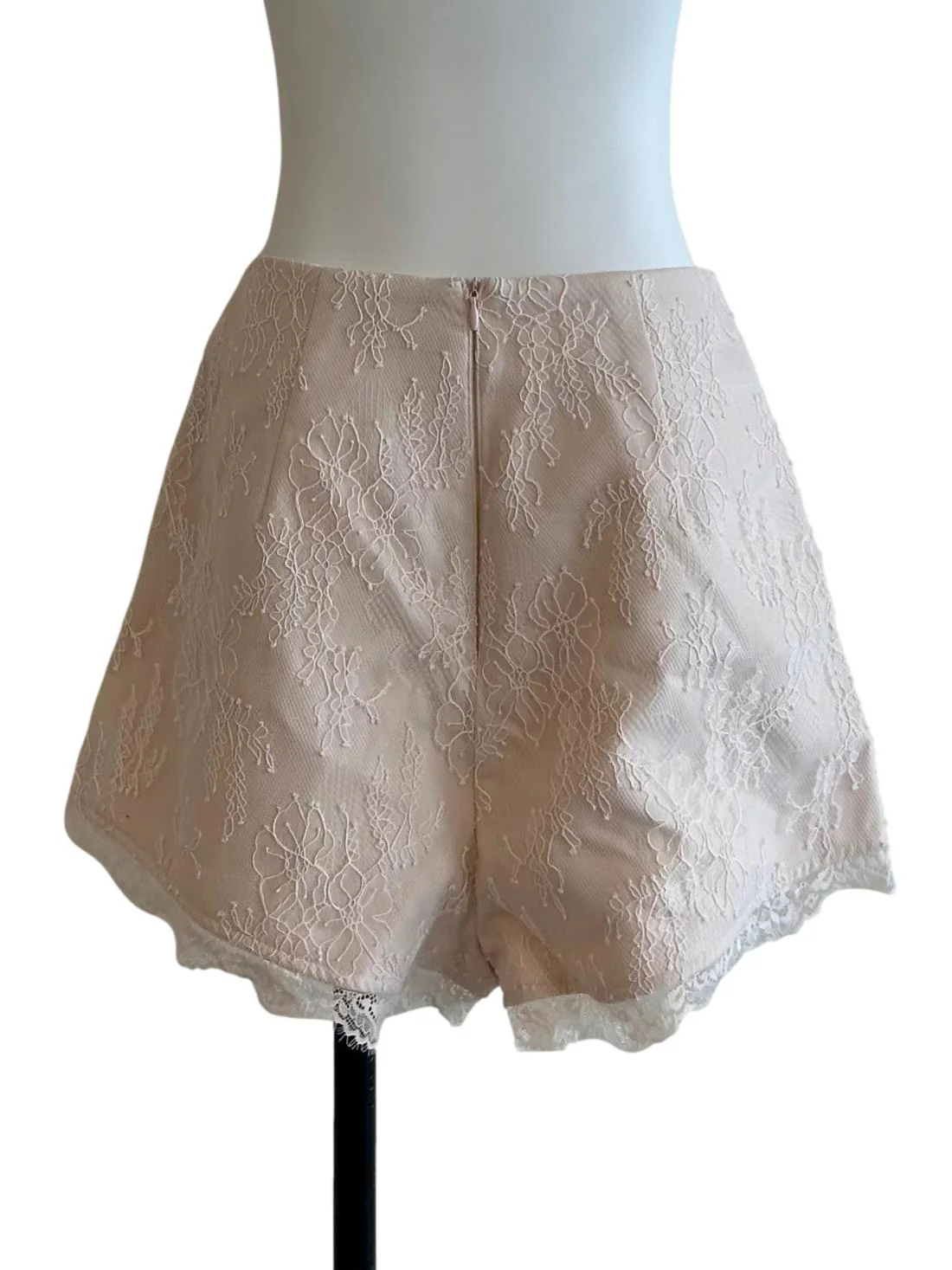 Rice White Lace Shorts - Image 2