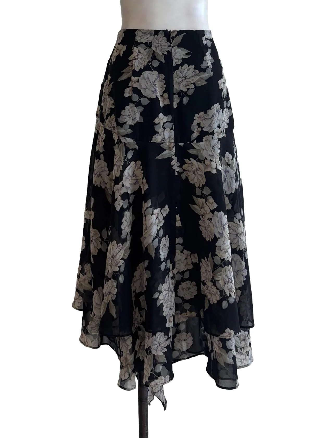 Soft Black Floral Layered Chiffon Skirt - Image 2