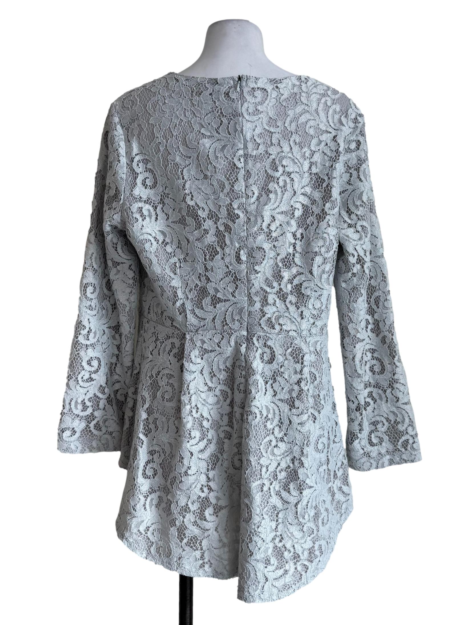 Soft Green Lace Long Sleeve Blouse - Image 2