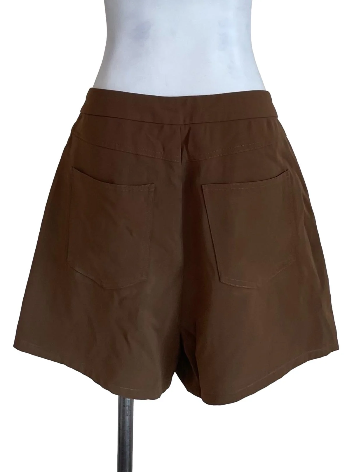 Tawny Pockets Shorts - Image 2