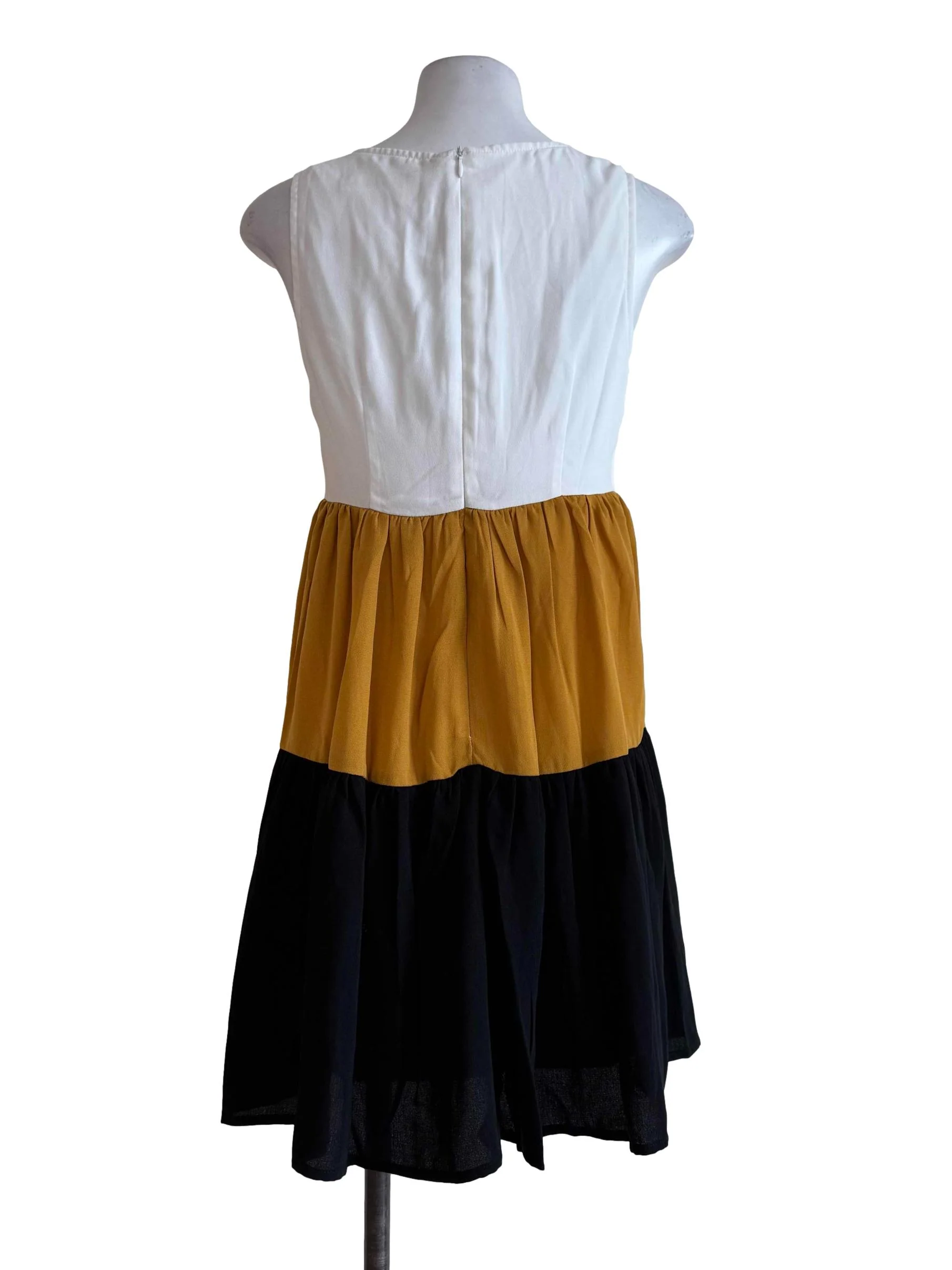 Tri-Color Round Neck Empire Dress - Image 2