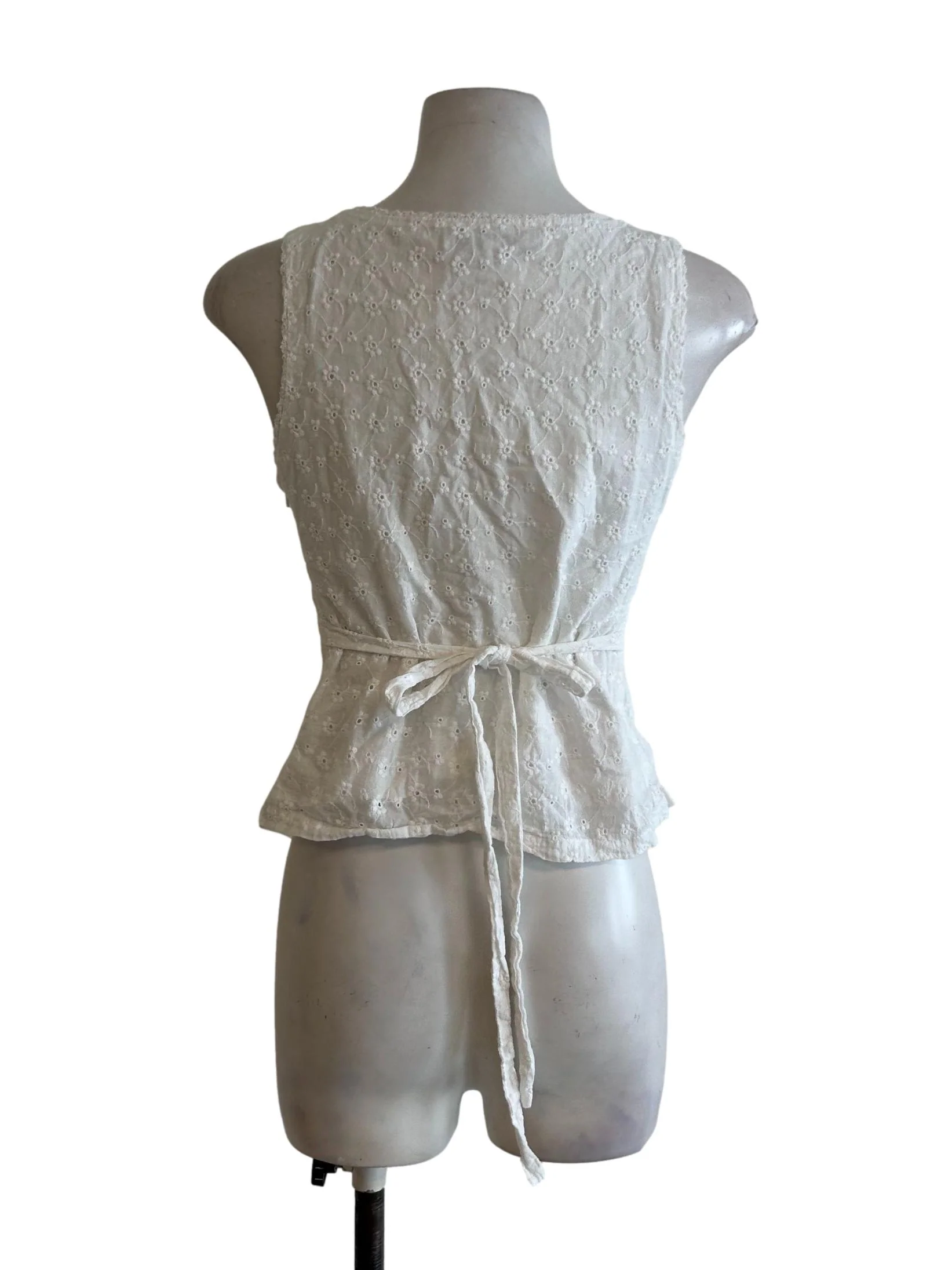 White Embroidered Sleeveless Top - Image 2