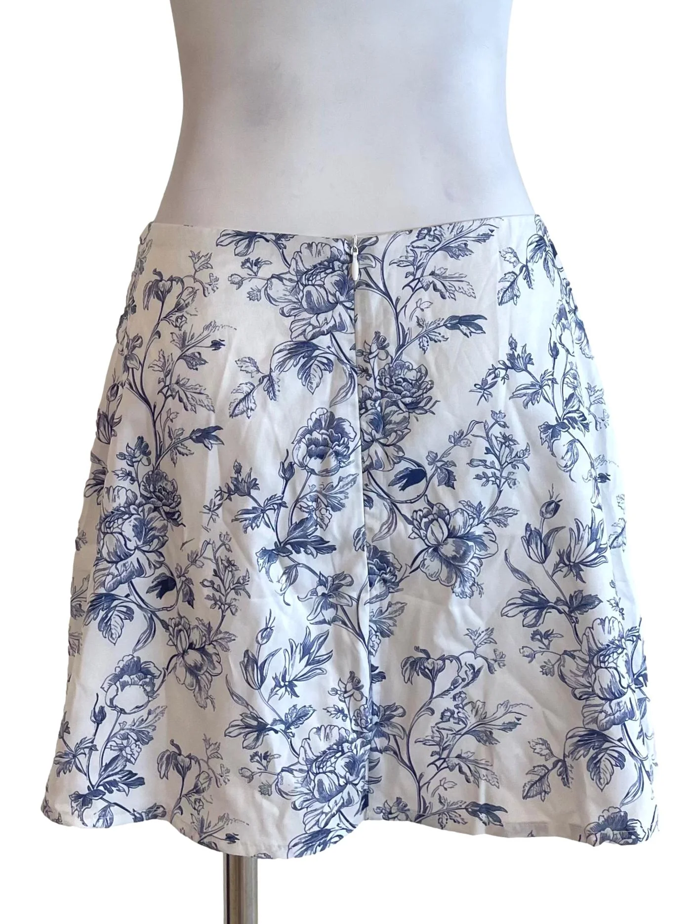 White & Indigo Floral A-Line Mini Skirt - Image 2