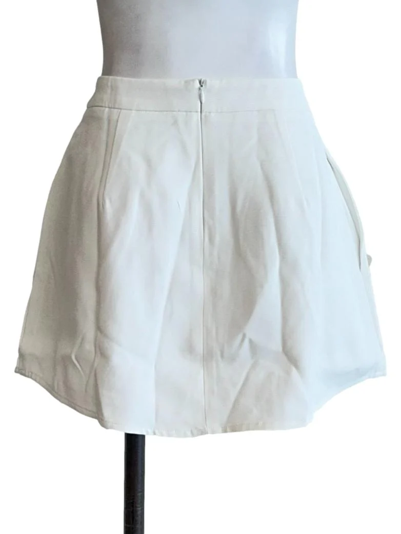 White Regular Mini Skirt - Image 2