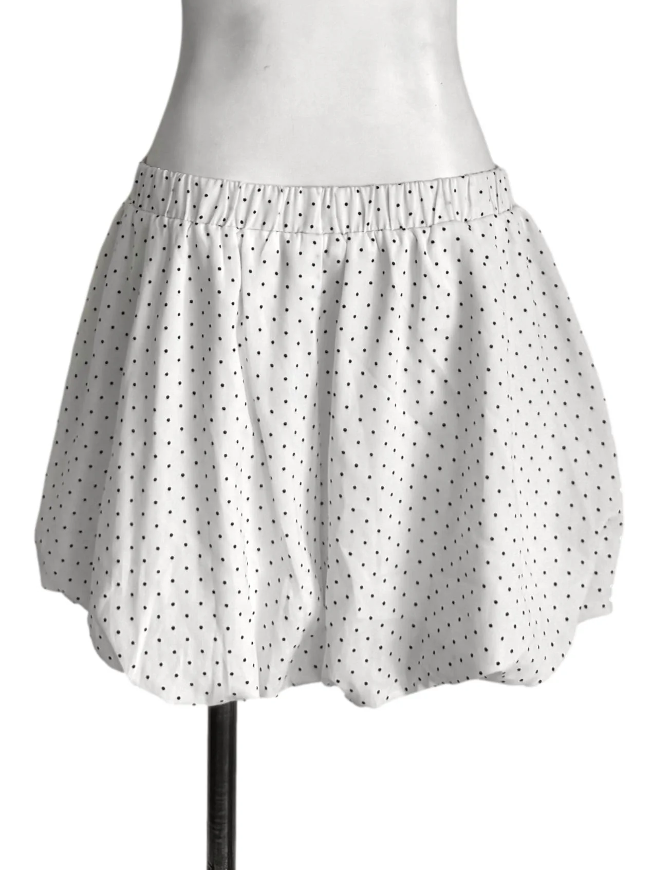 White Polka Dots Pumpkin Shorts TTR - Image 2